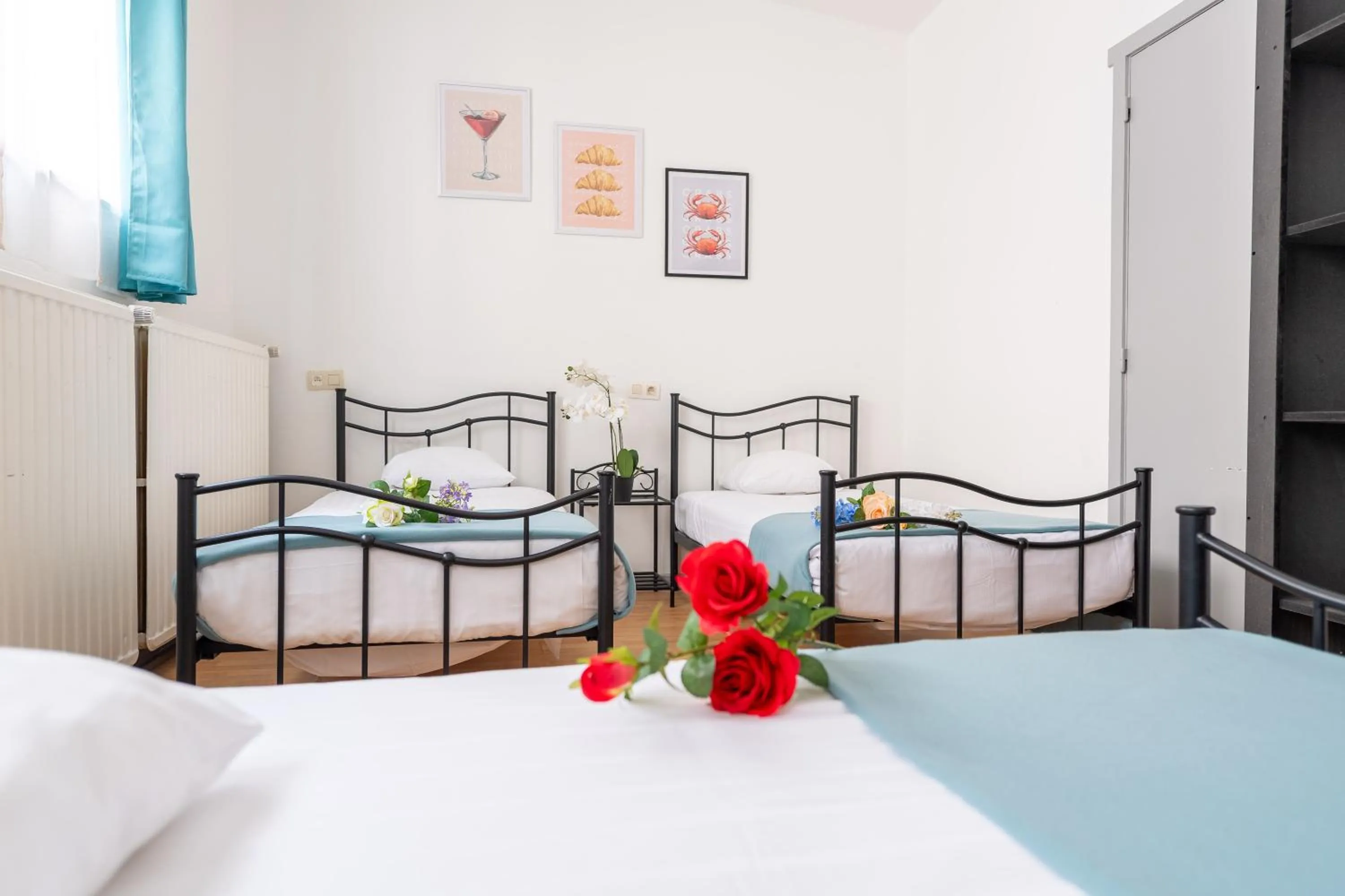 Bed in Hotel Abberdeen