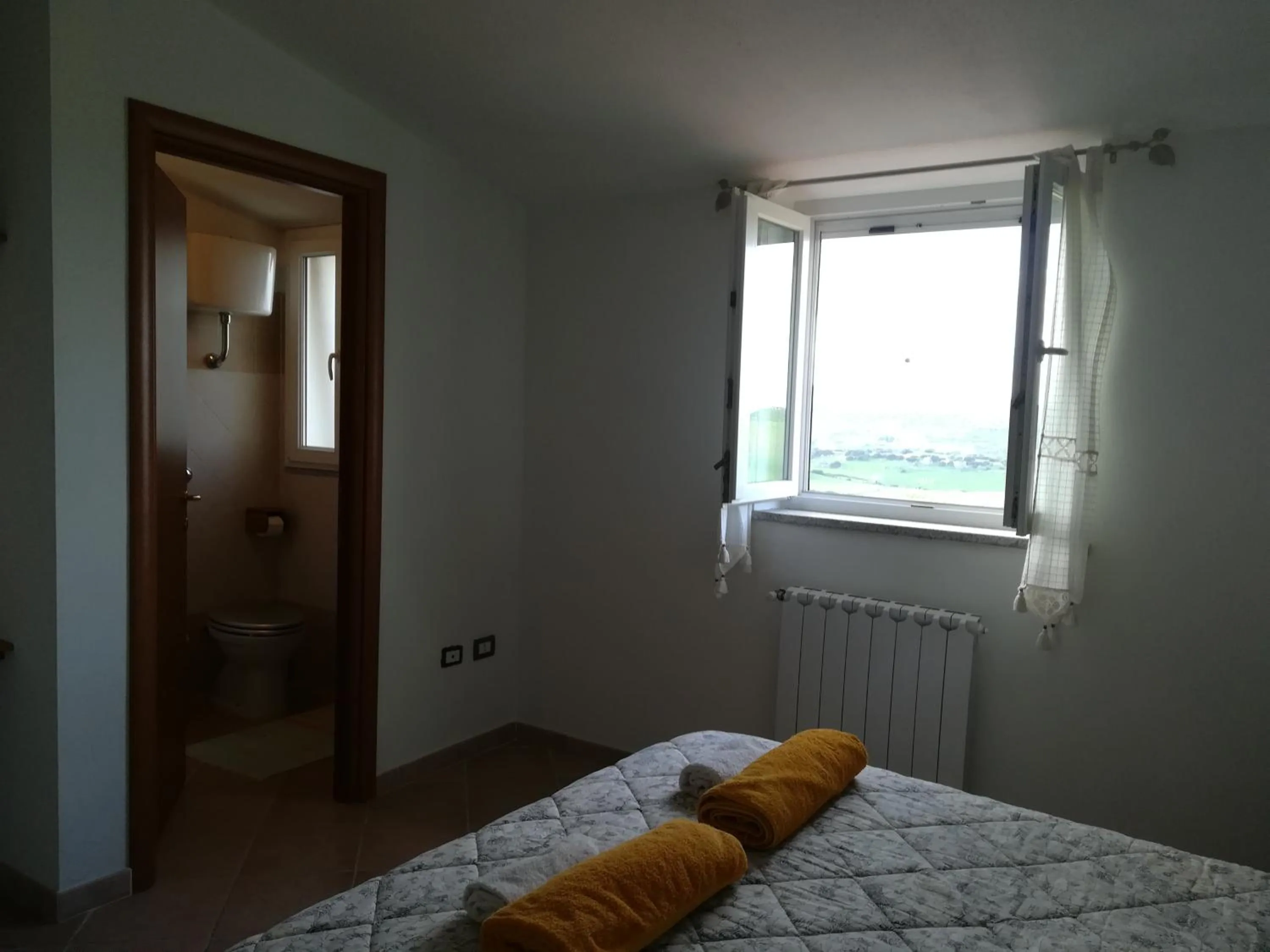 Bed in bed and coffee Sas Damas