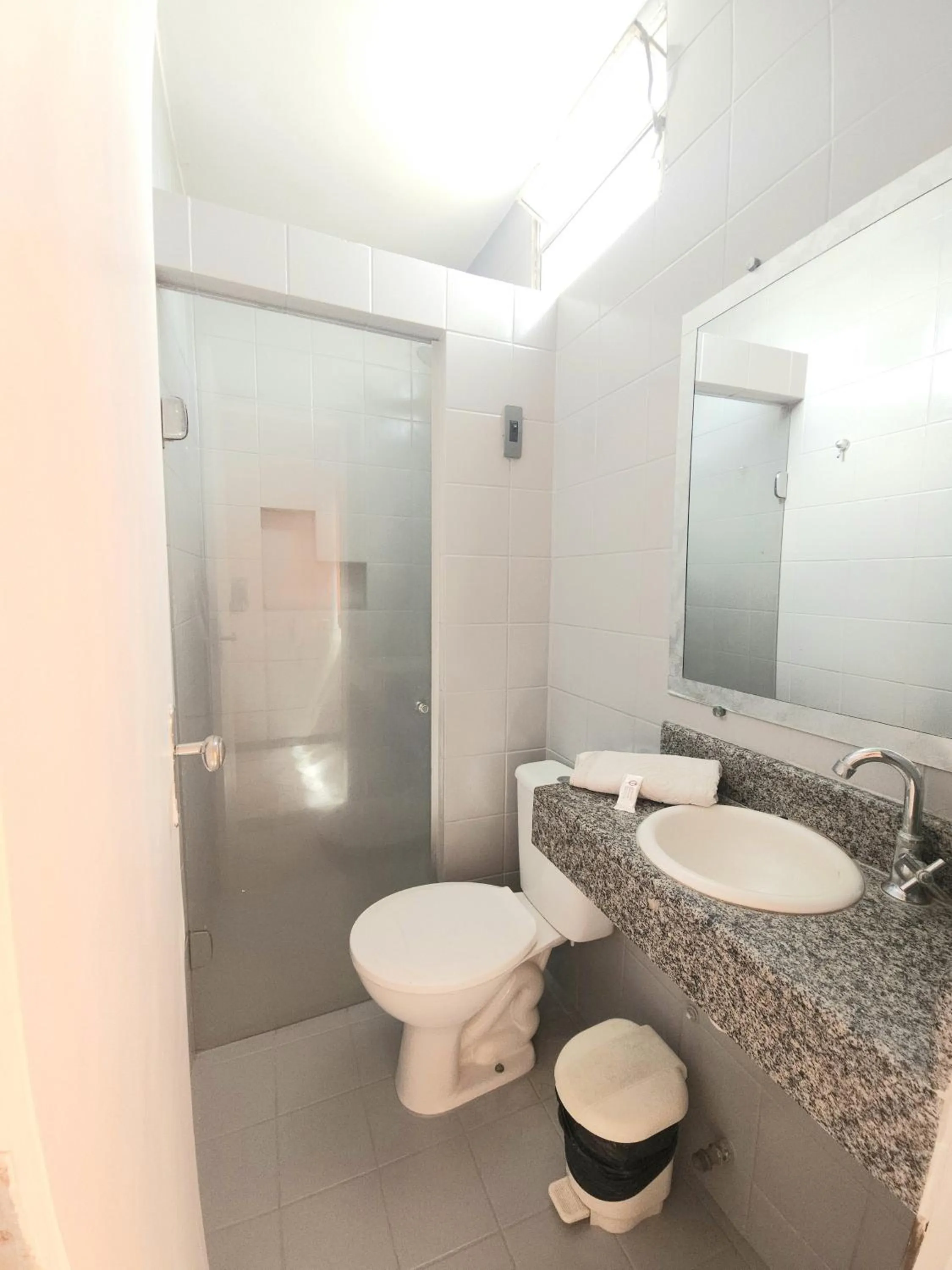 Bathroom in Pousada Central