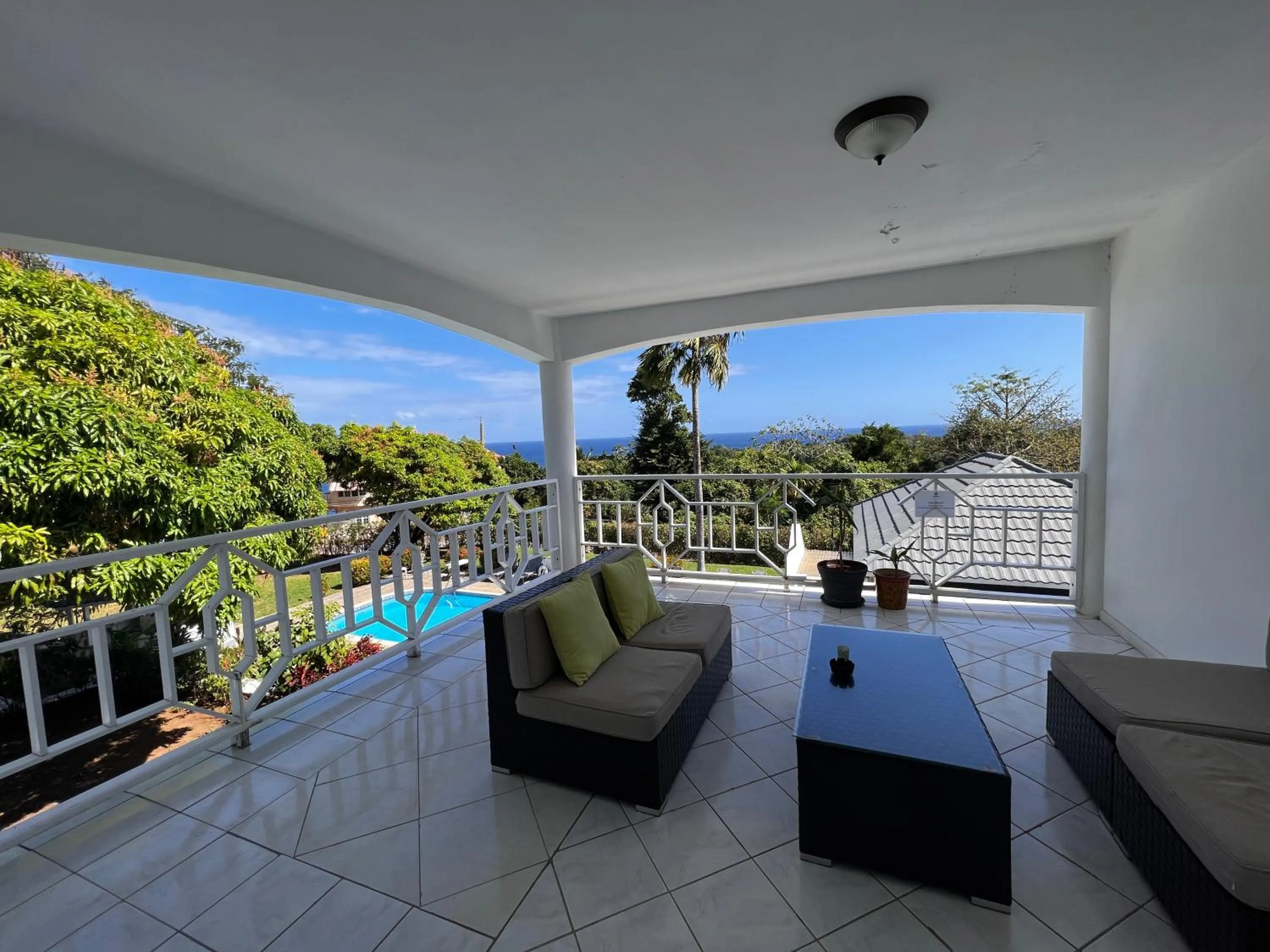 Lounge or bar in All Nations Guest House