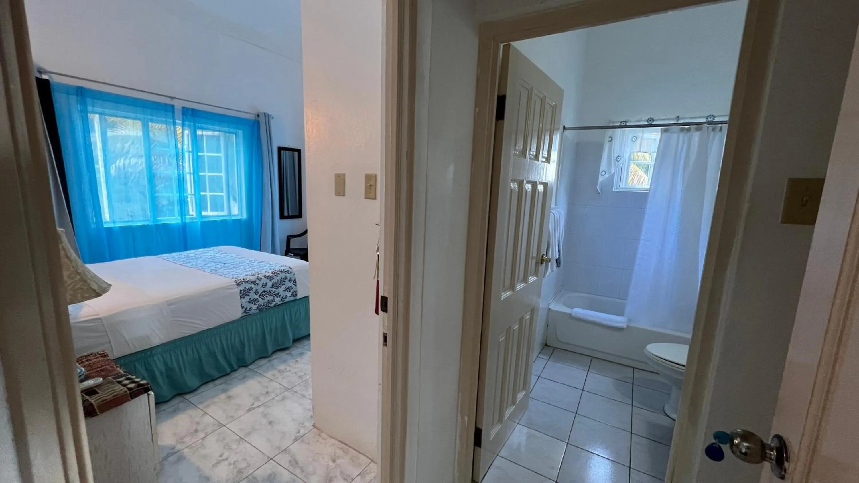 Bathroom, Bed in All Nations Guest House