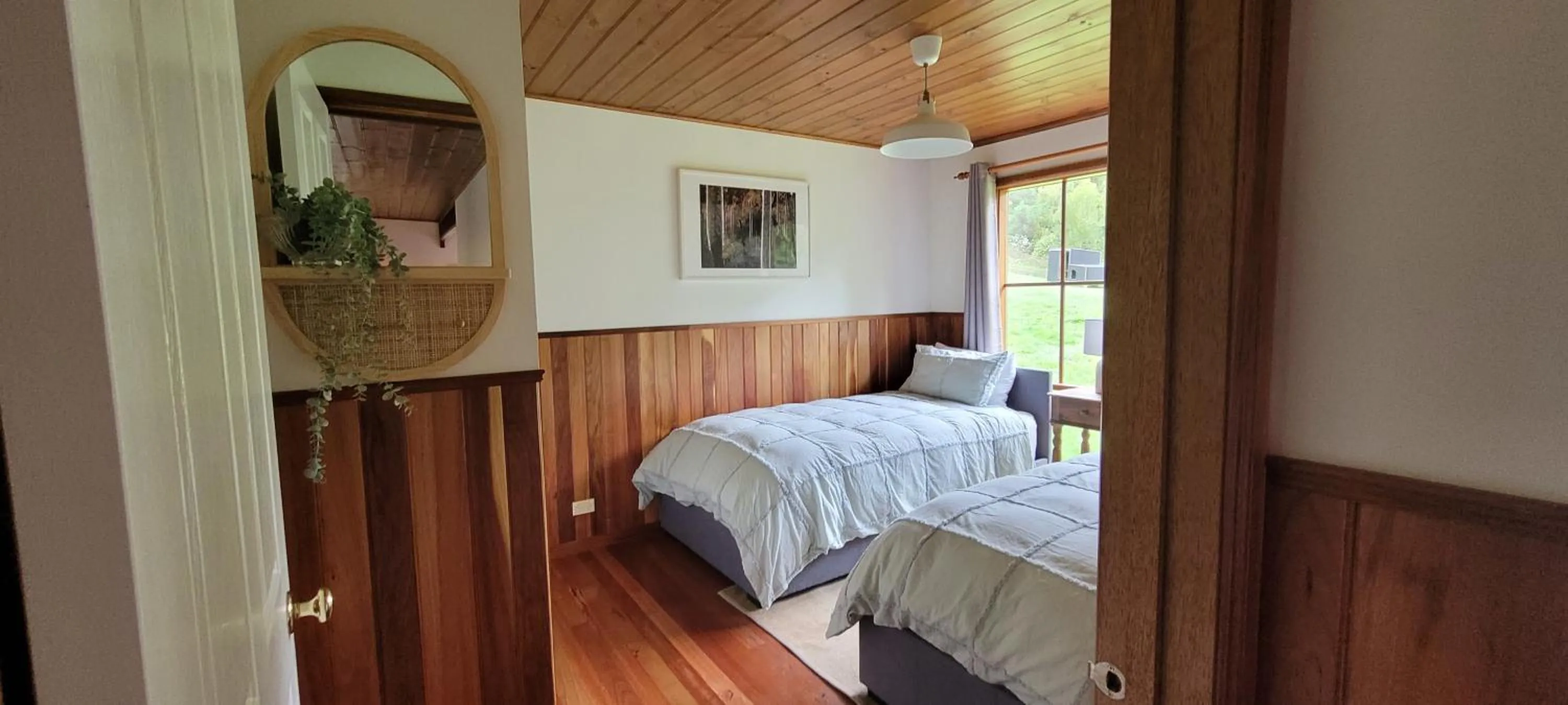 Bedroom in Tall Trees Eco Retreat - Blackwood Cottage