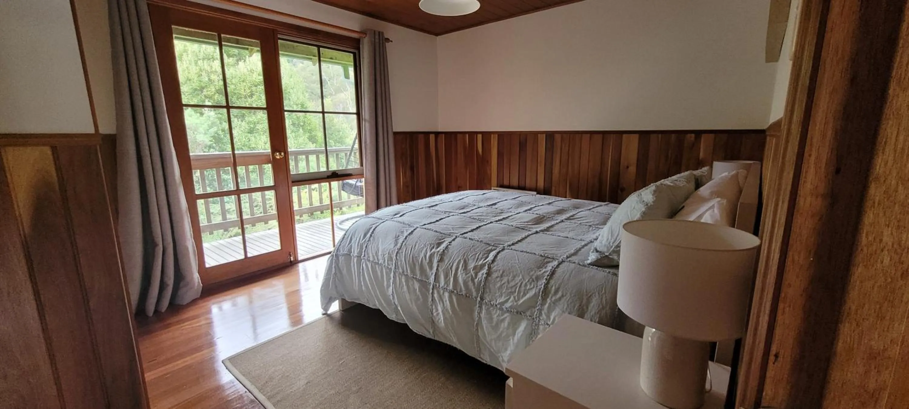 Photo of the whole room in Tall Trees Eco Retreat - Blackwood Cottage