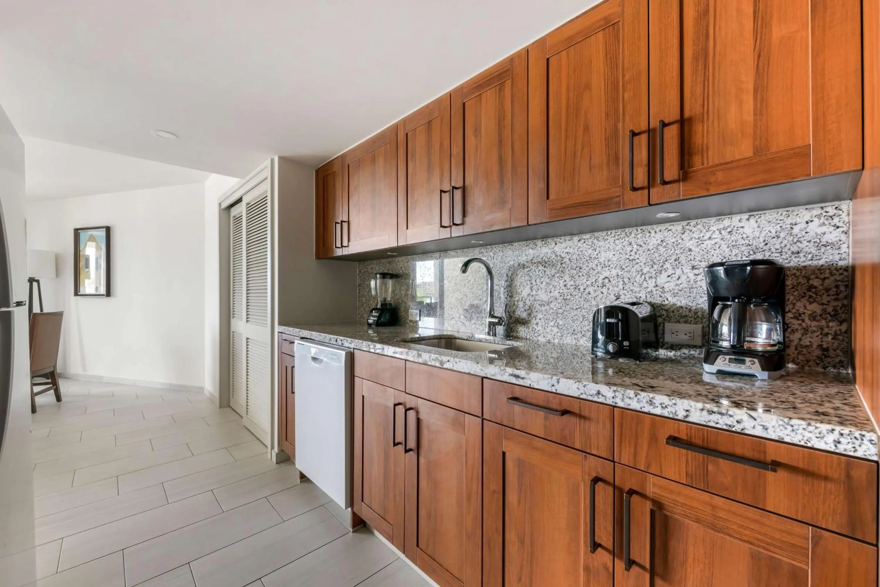 Coffee/tea facilities in Hilton Vacation Club Royal Palm St Maarten