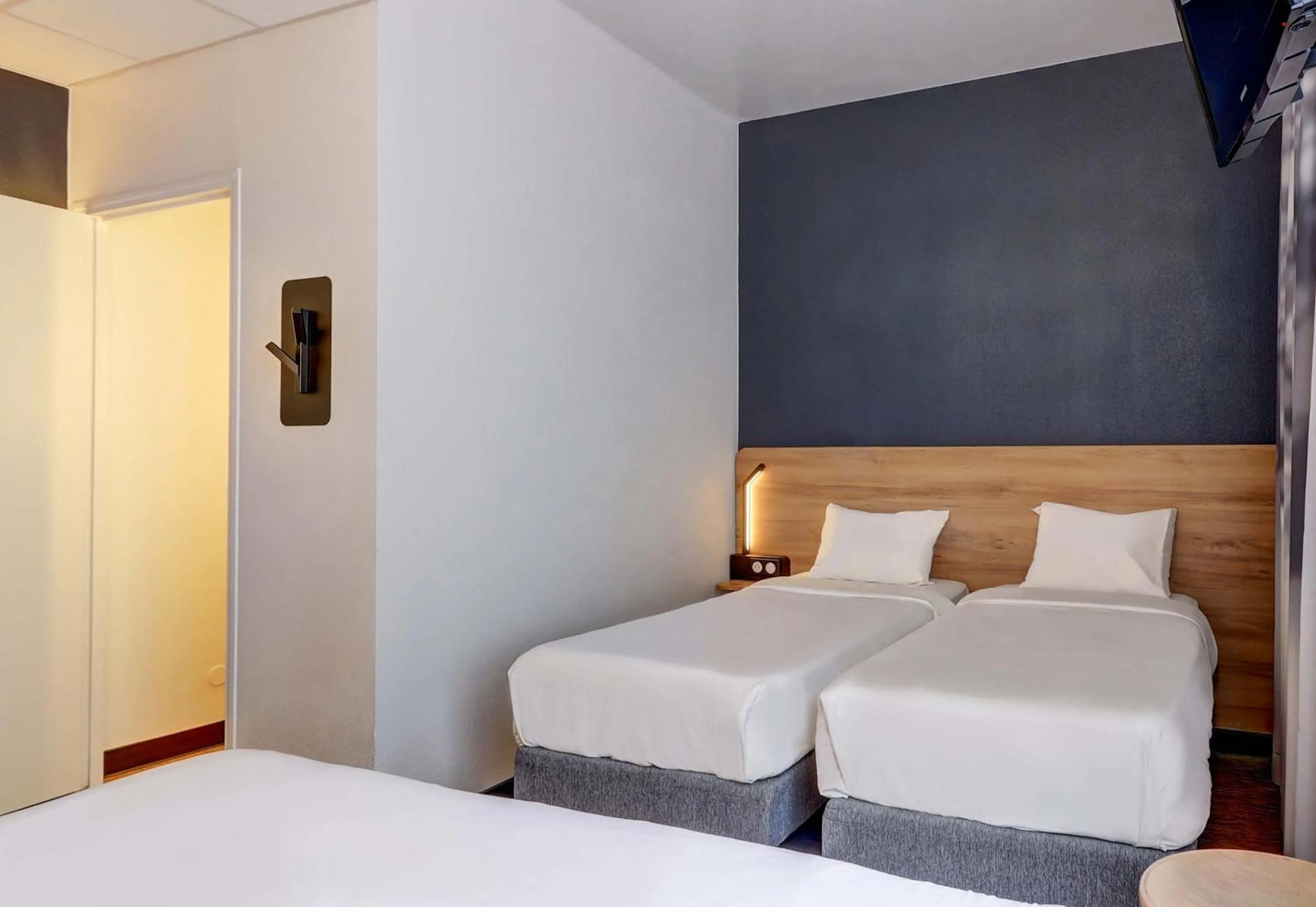 Family, Bed in B&B HOTEL Dijon Centre