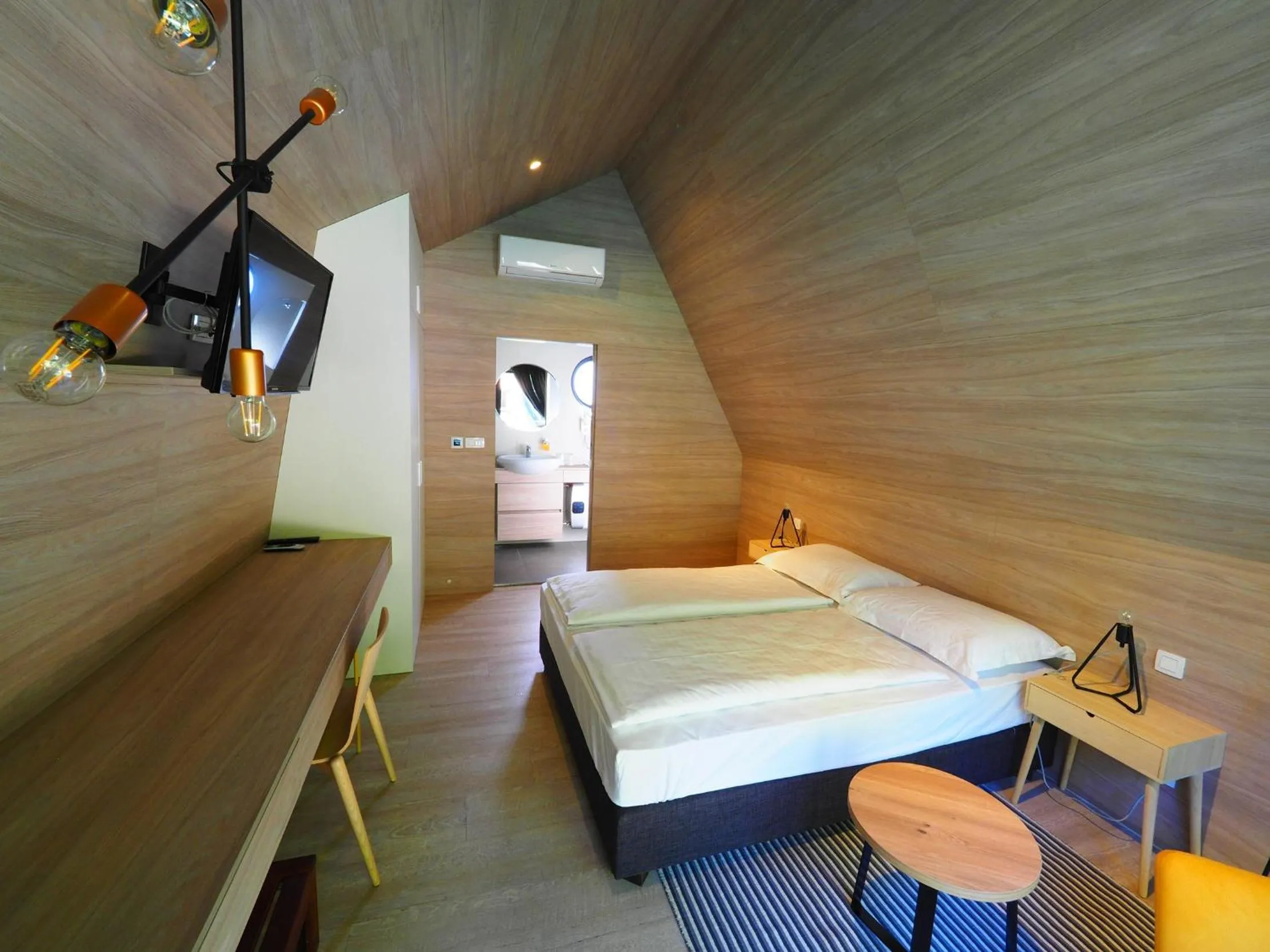 Bedroom, Bed in Plitvice Holiday Resort