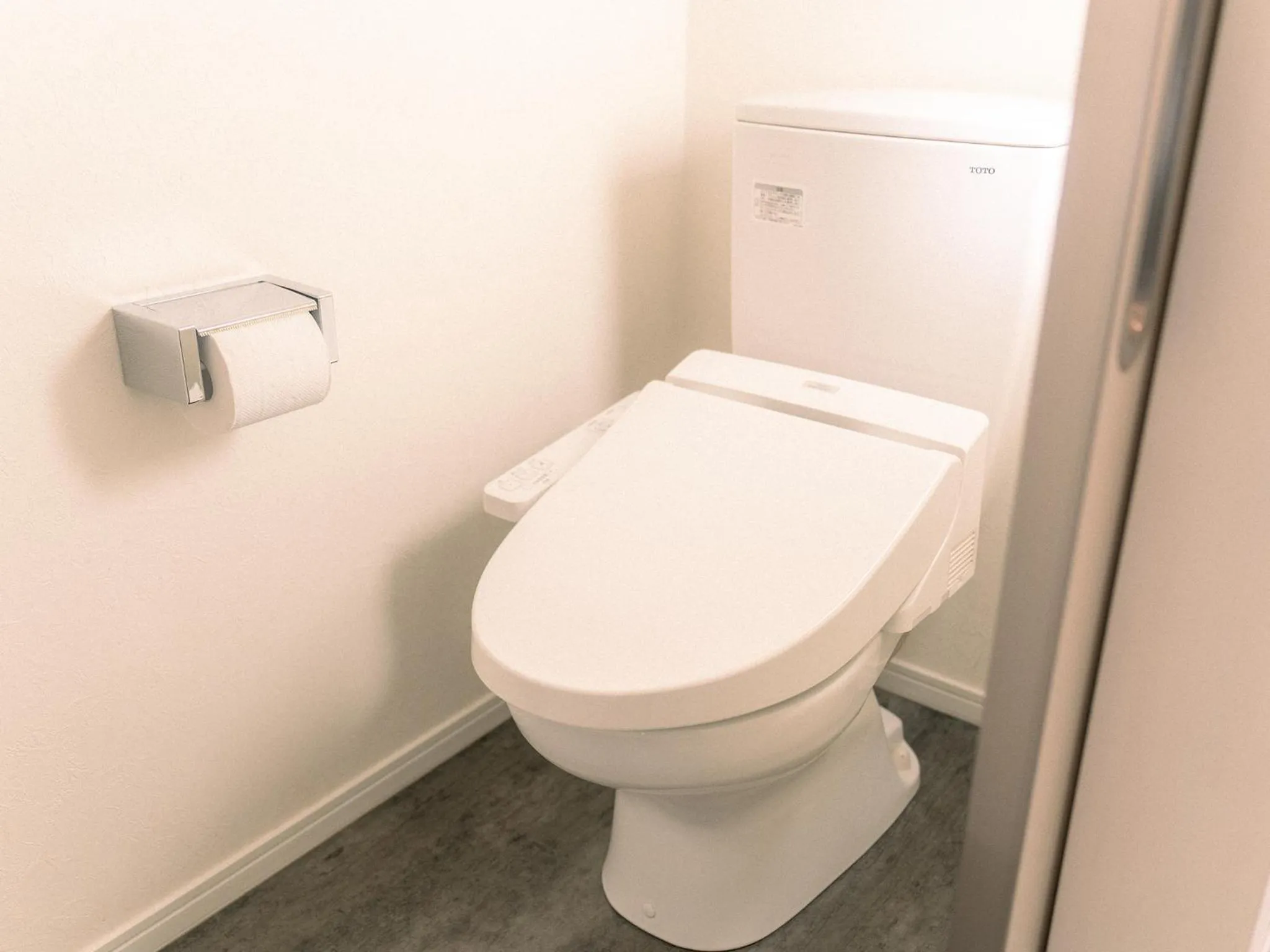 Toilet in RAK KIYOMIZU - for one person - 1人旅専用HOSTEL