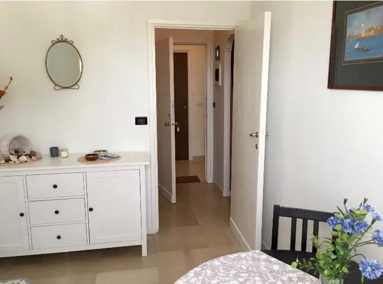 Photo of the whole room in Eden Apartment