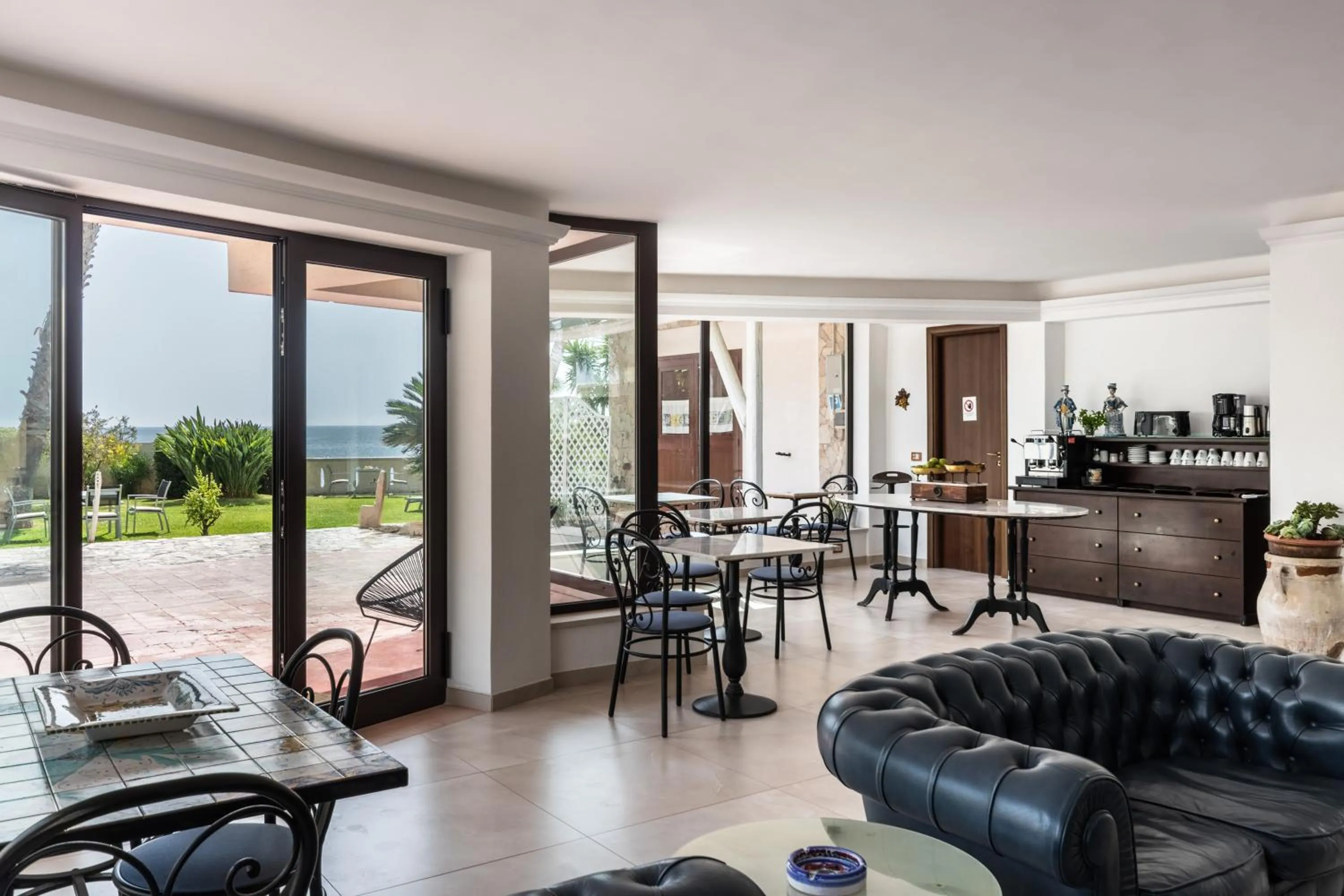 Living room in B&B La terrazza sul mare