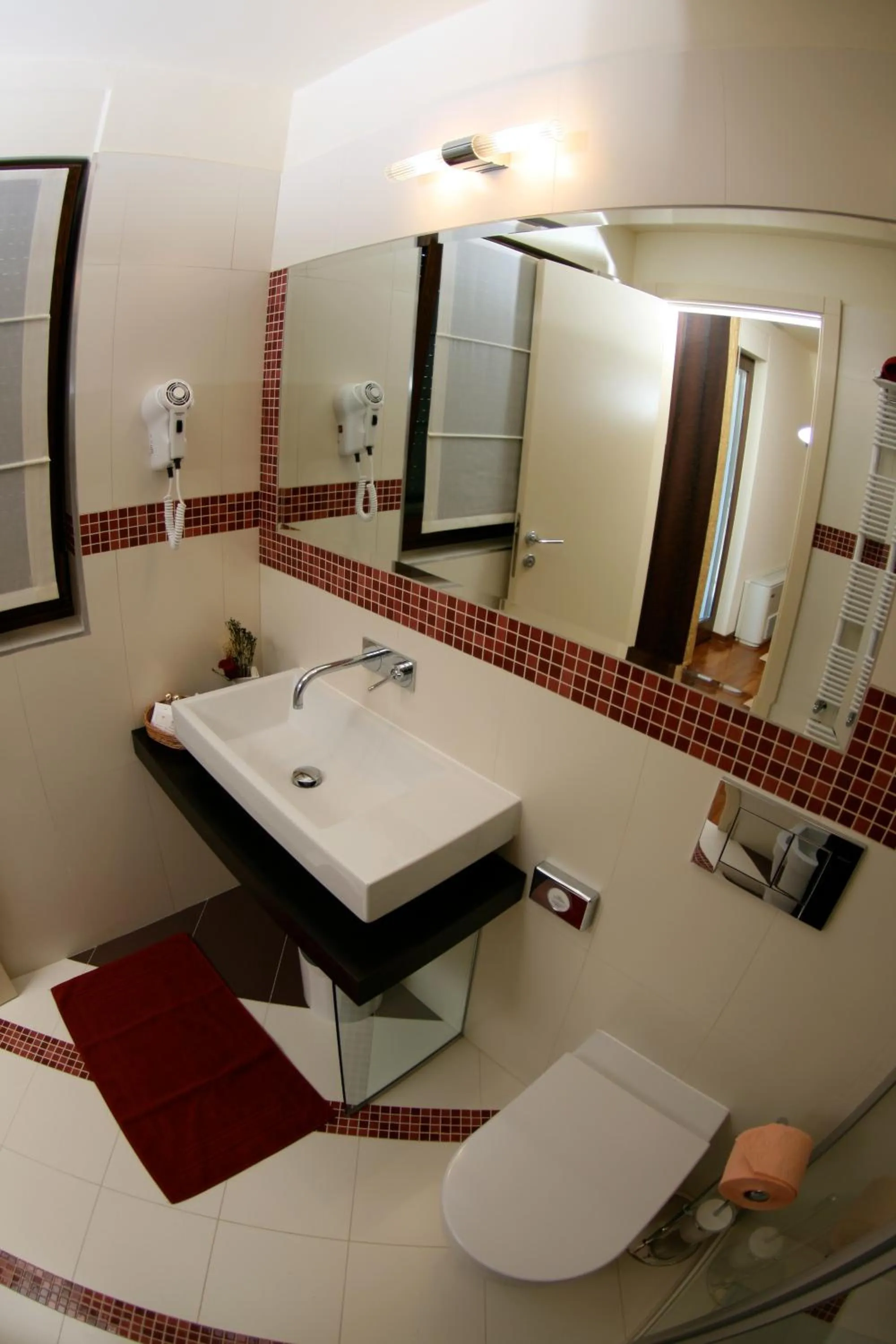 Bathroom in Hotel Villa Cittar