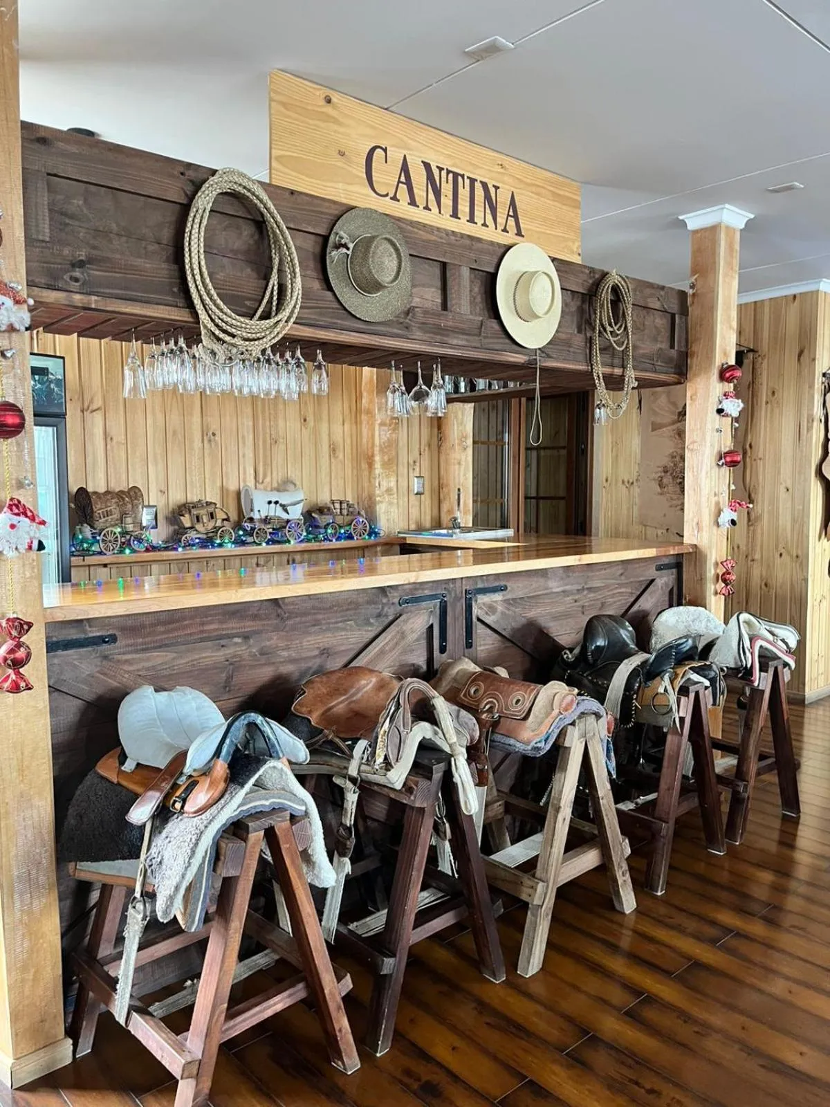 Restaurant/places to eat in Hotel Estancia El Ovejero Patagónico