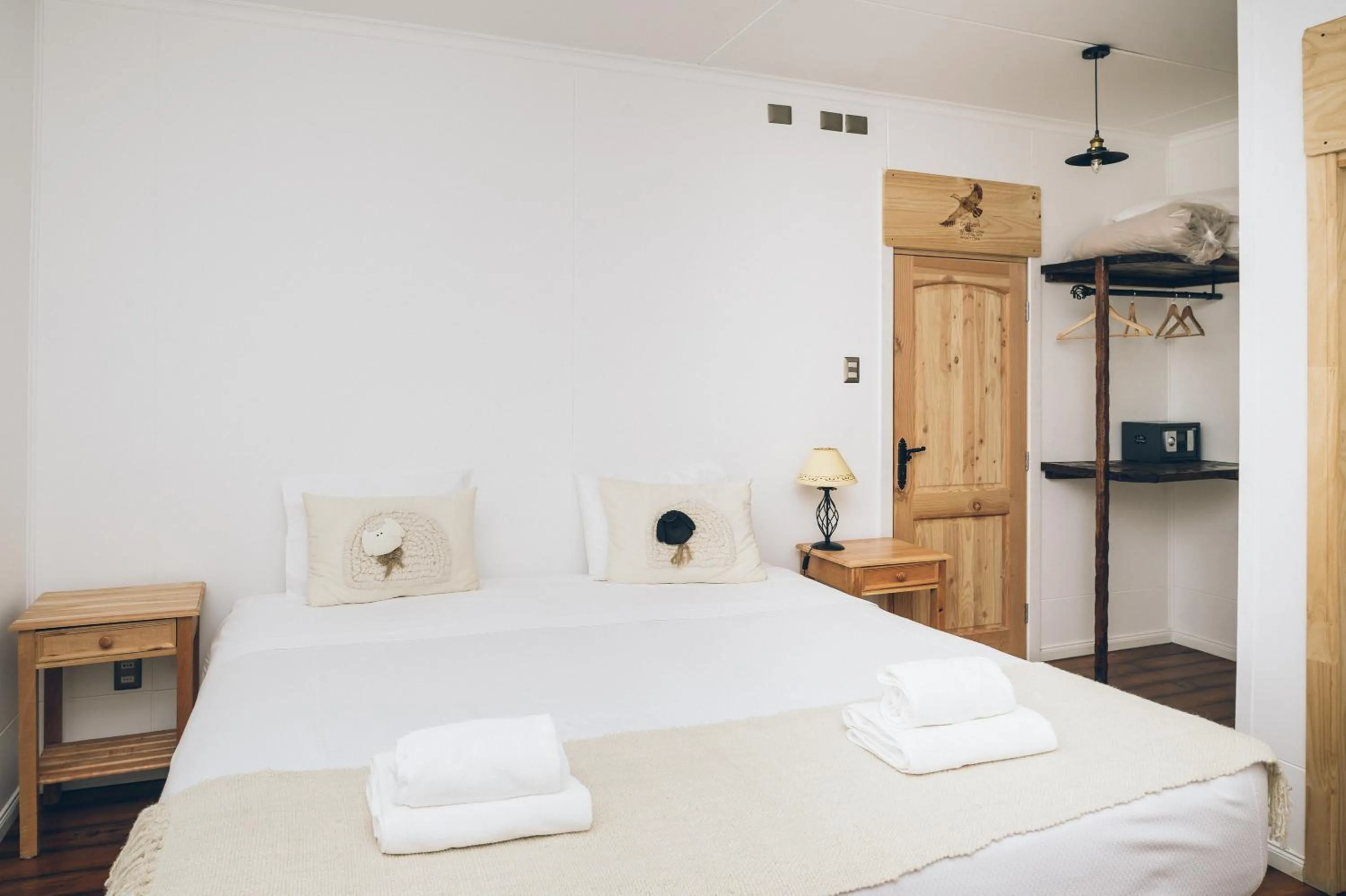 Photo of the whole room, Bed in Hotel Estancia El Ovejero Patagónico