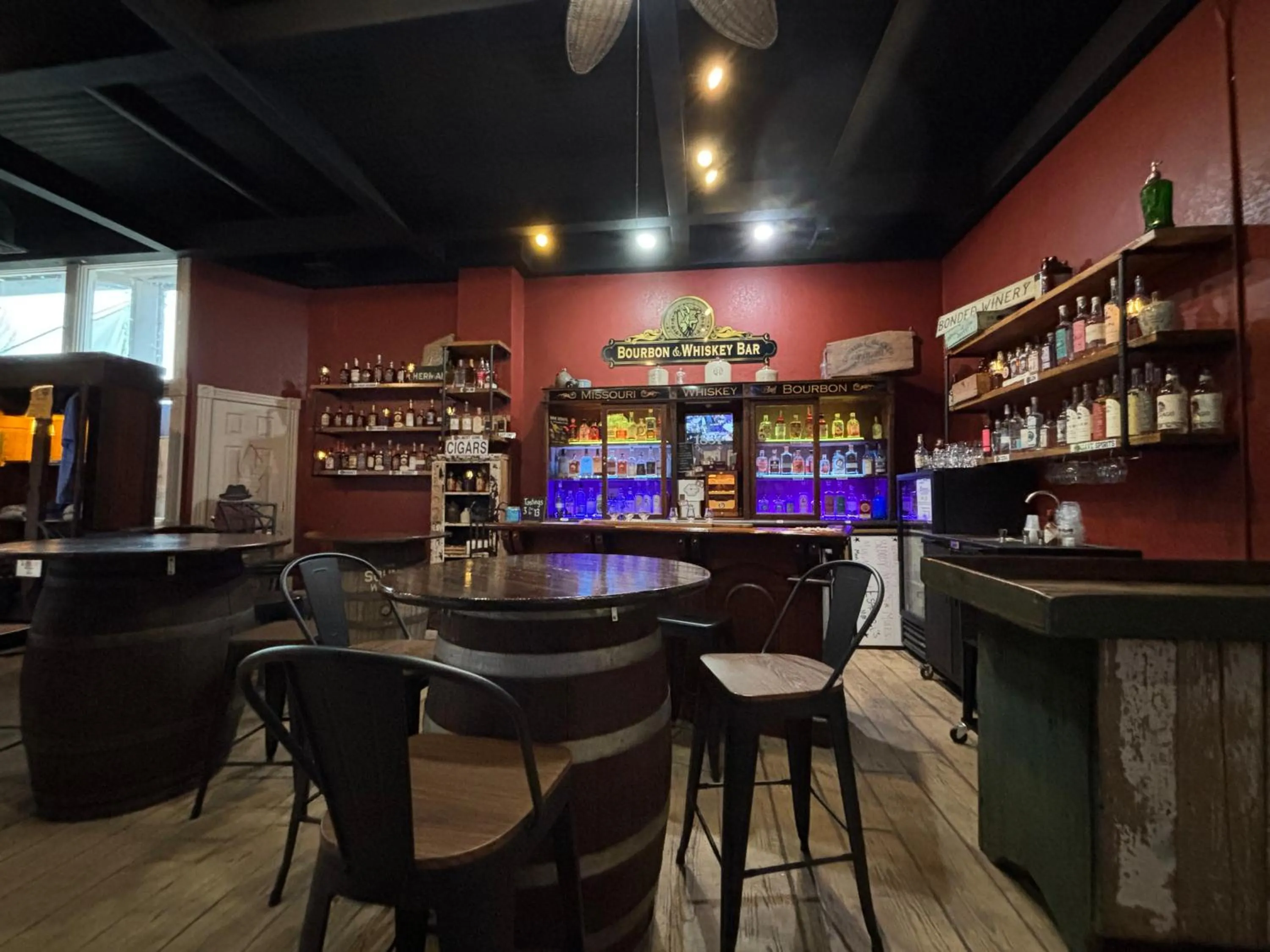 Property building in Hermann Crown Suites