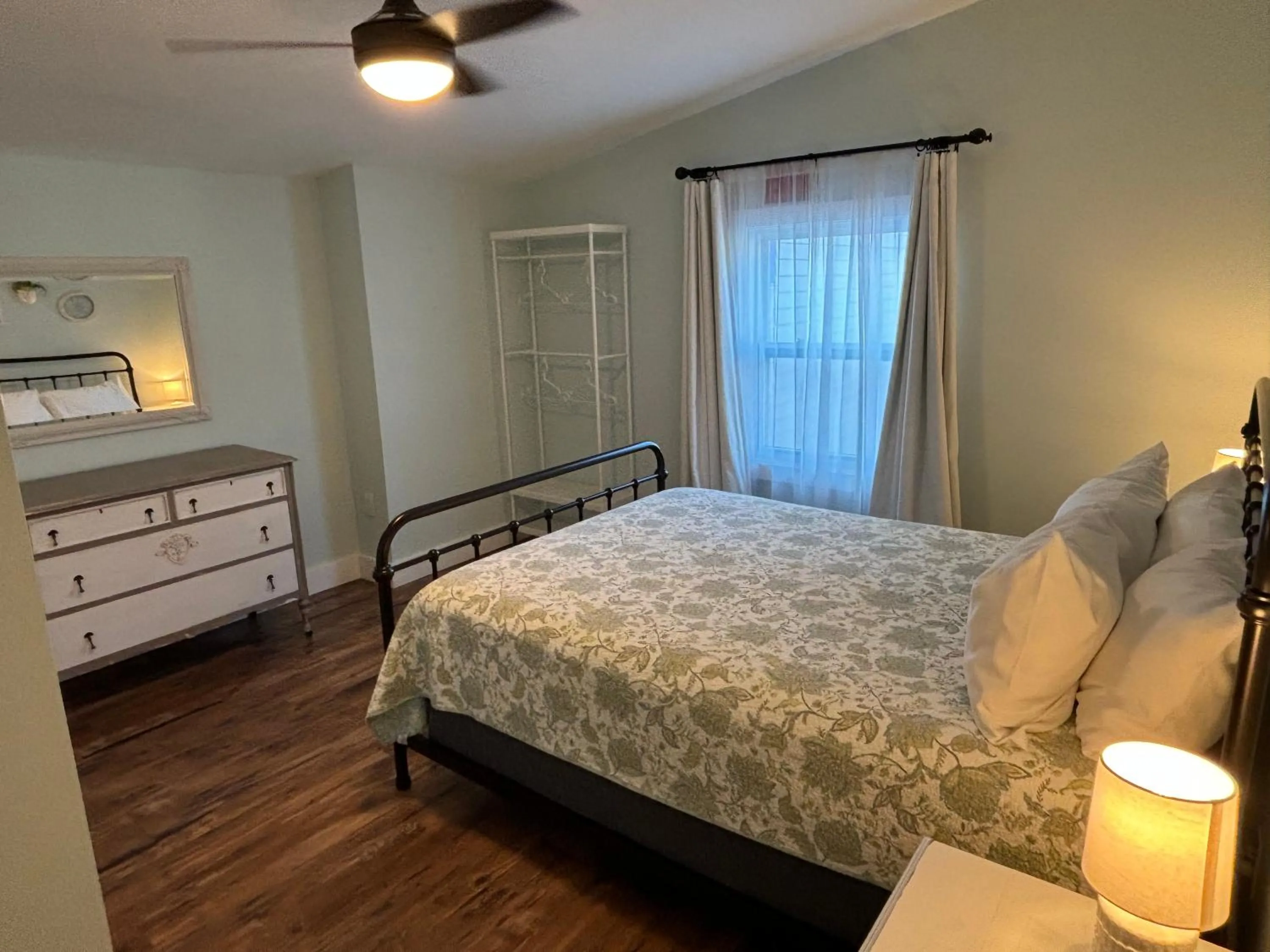 Bed in Hermann Crown Suites