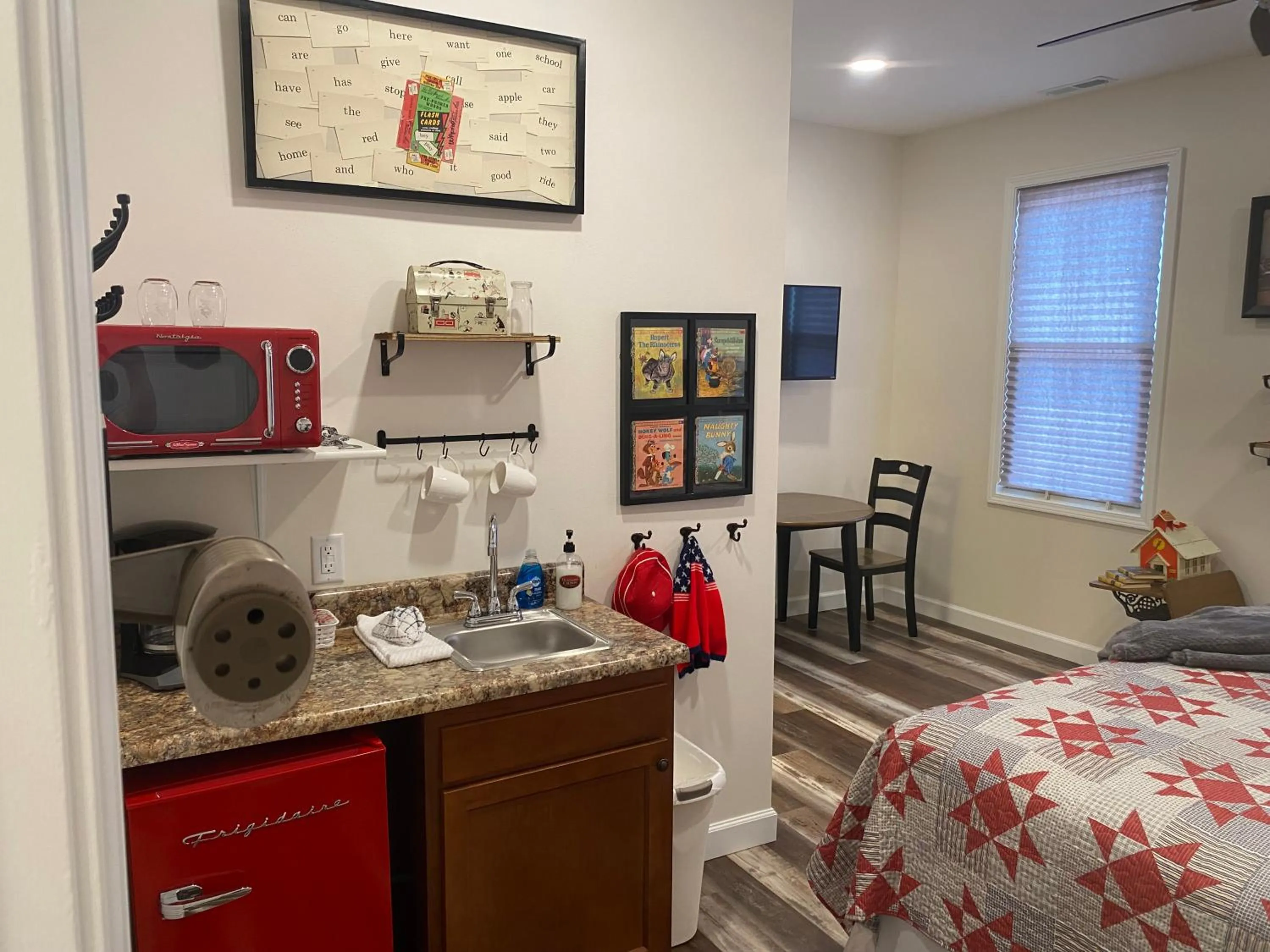 Bed in Hermann Crown Suites