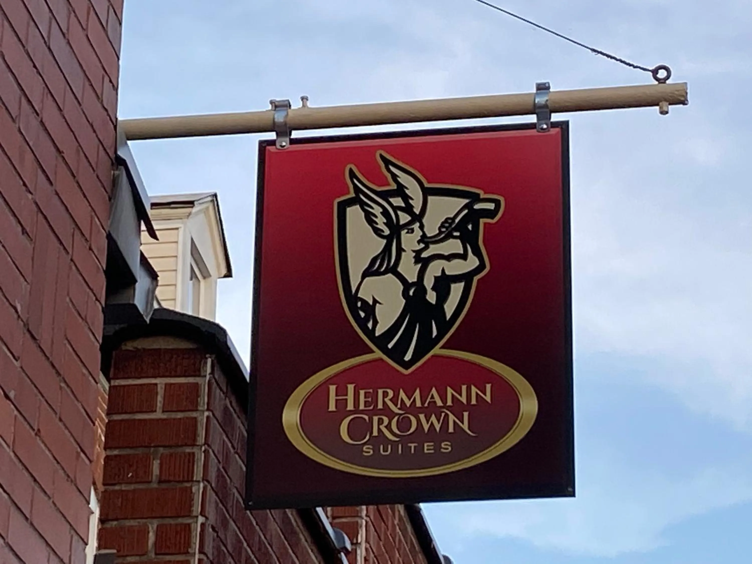 Hermann Crown Suites