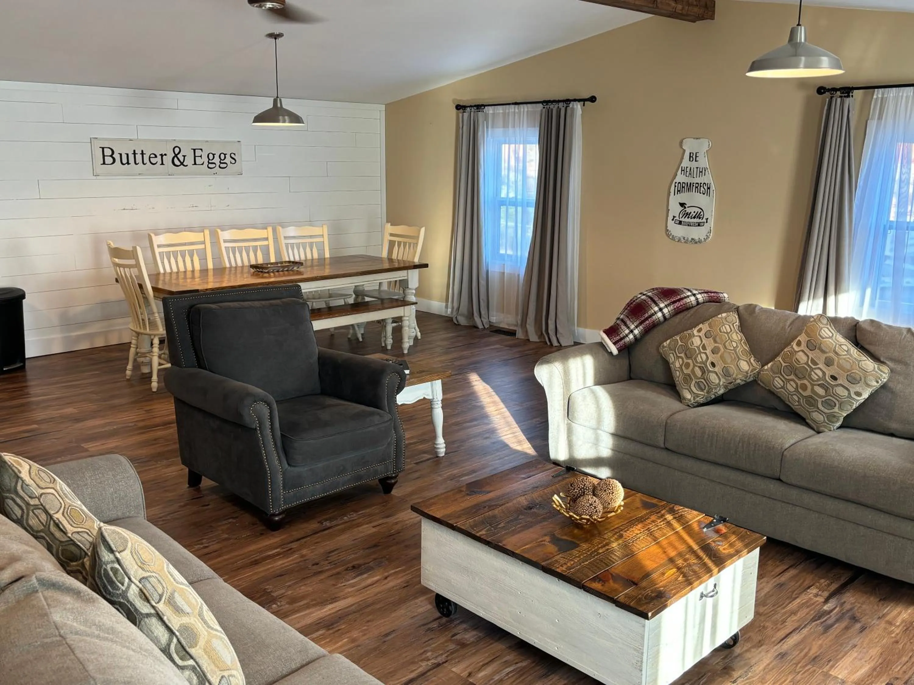 Hermann Crown Suites