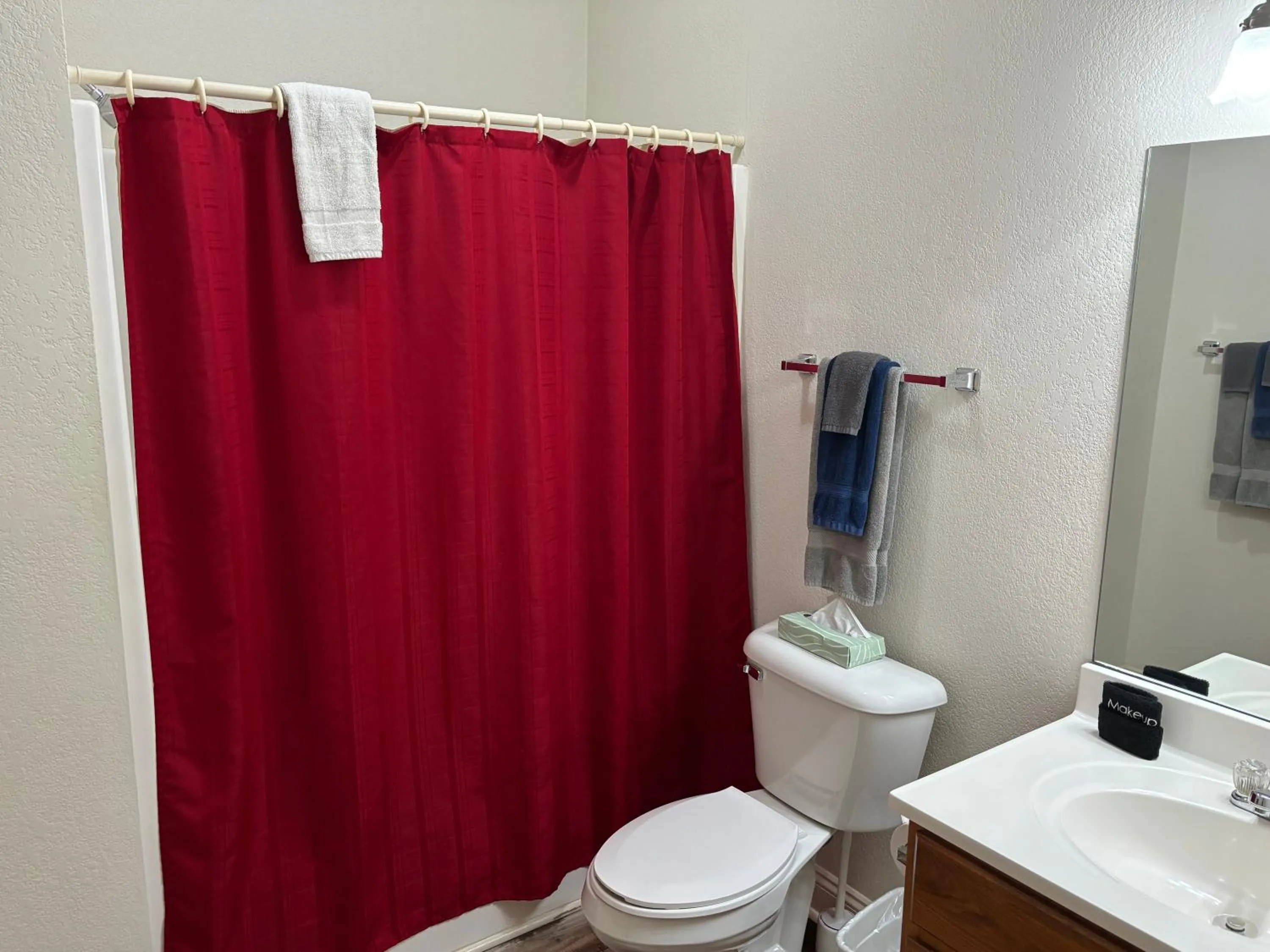 Bathroom in Hermann Crown Suites