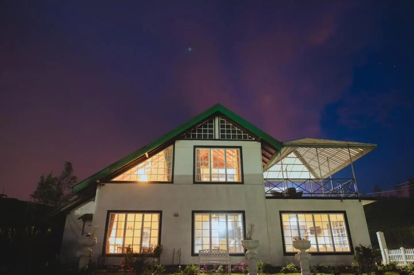 Night in The Tea Garden