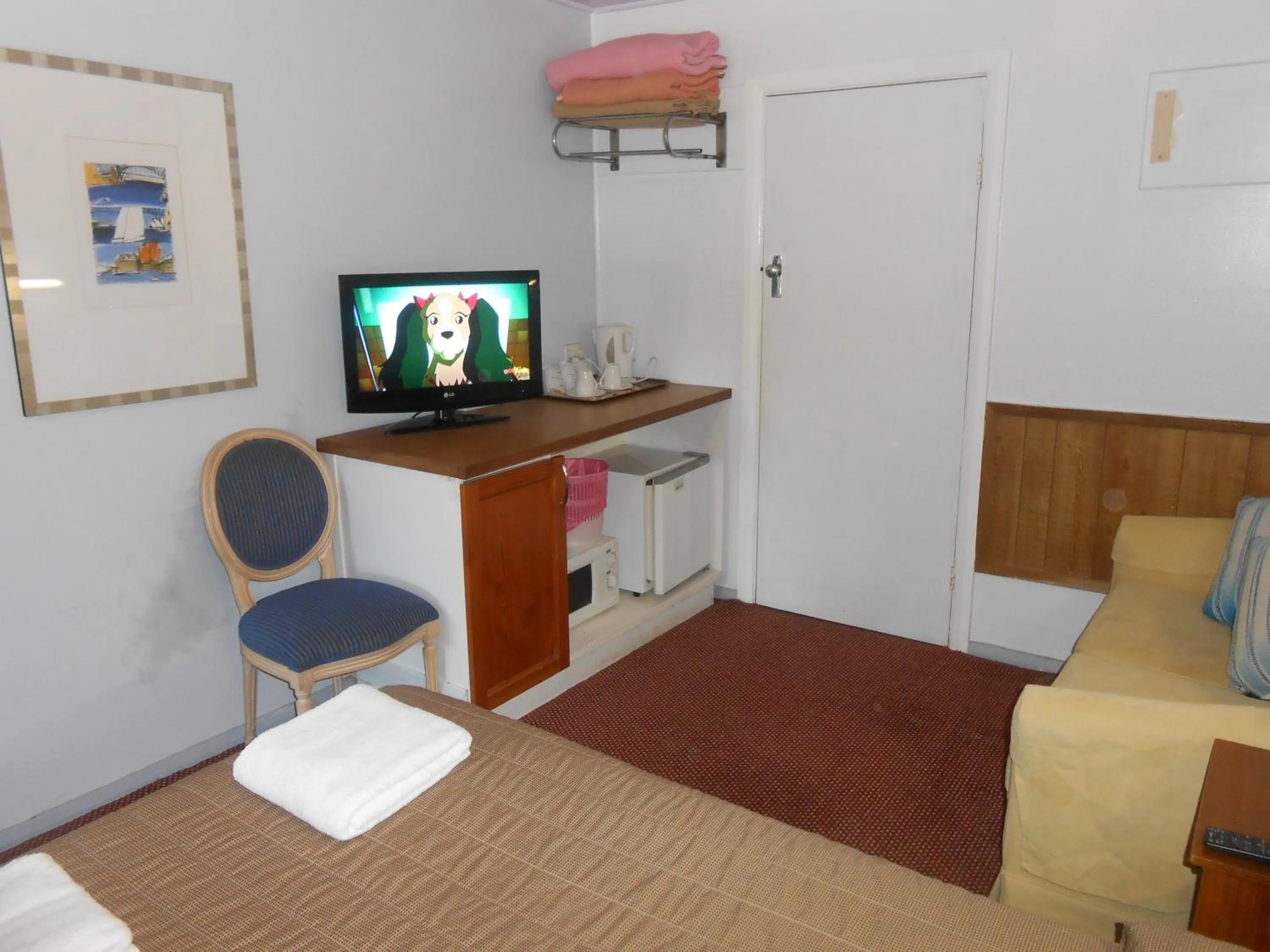 Bed in Mount View Motel