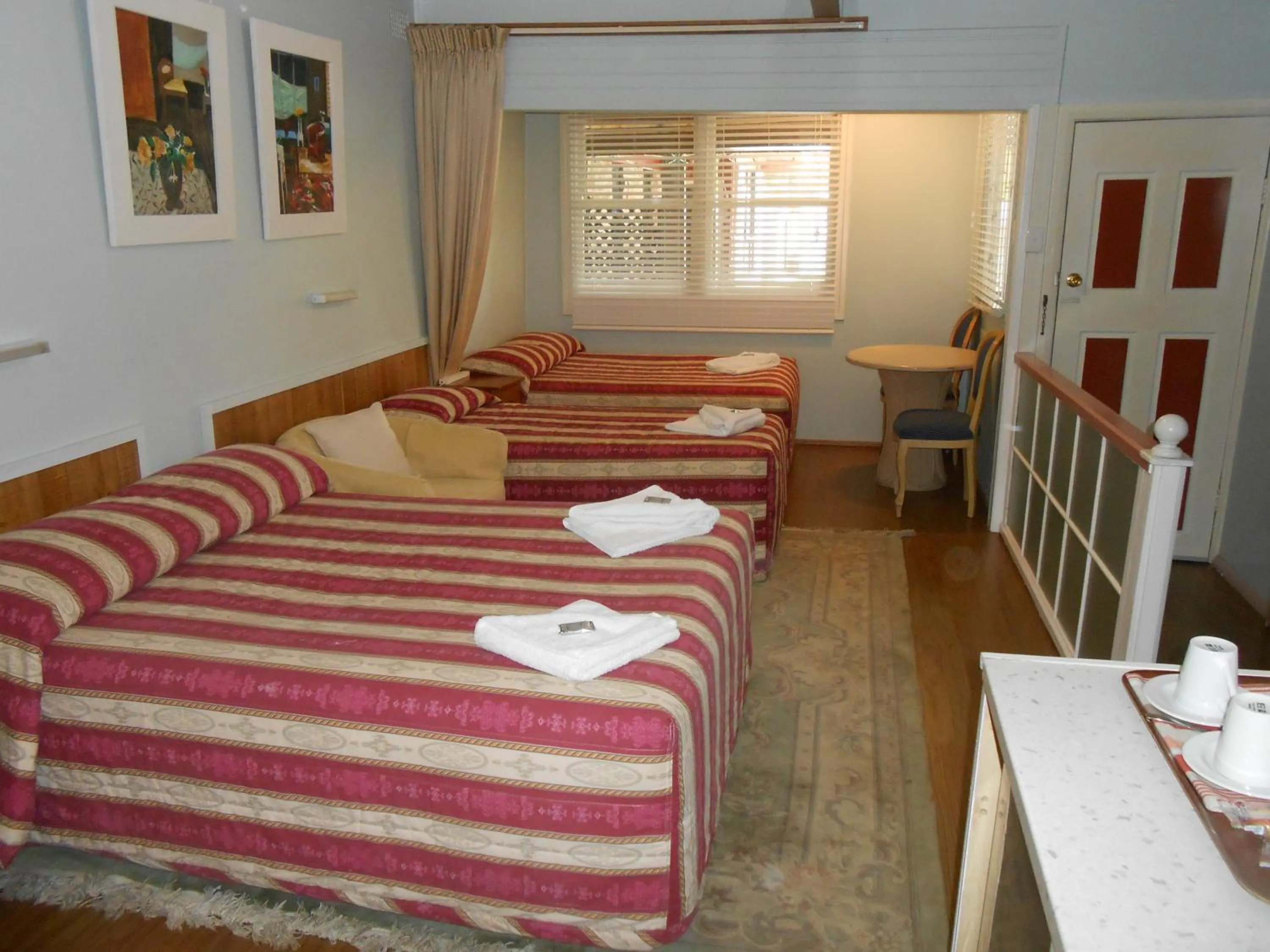 Bed in Mount View Motel