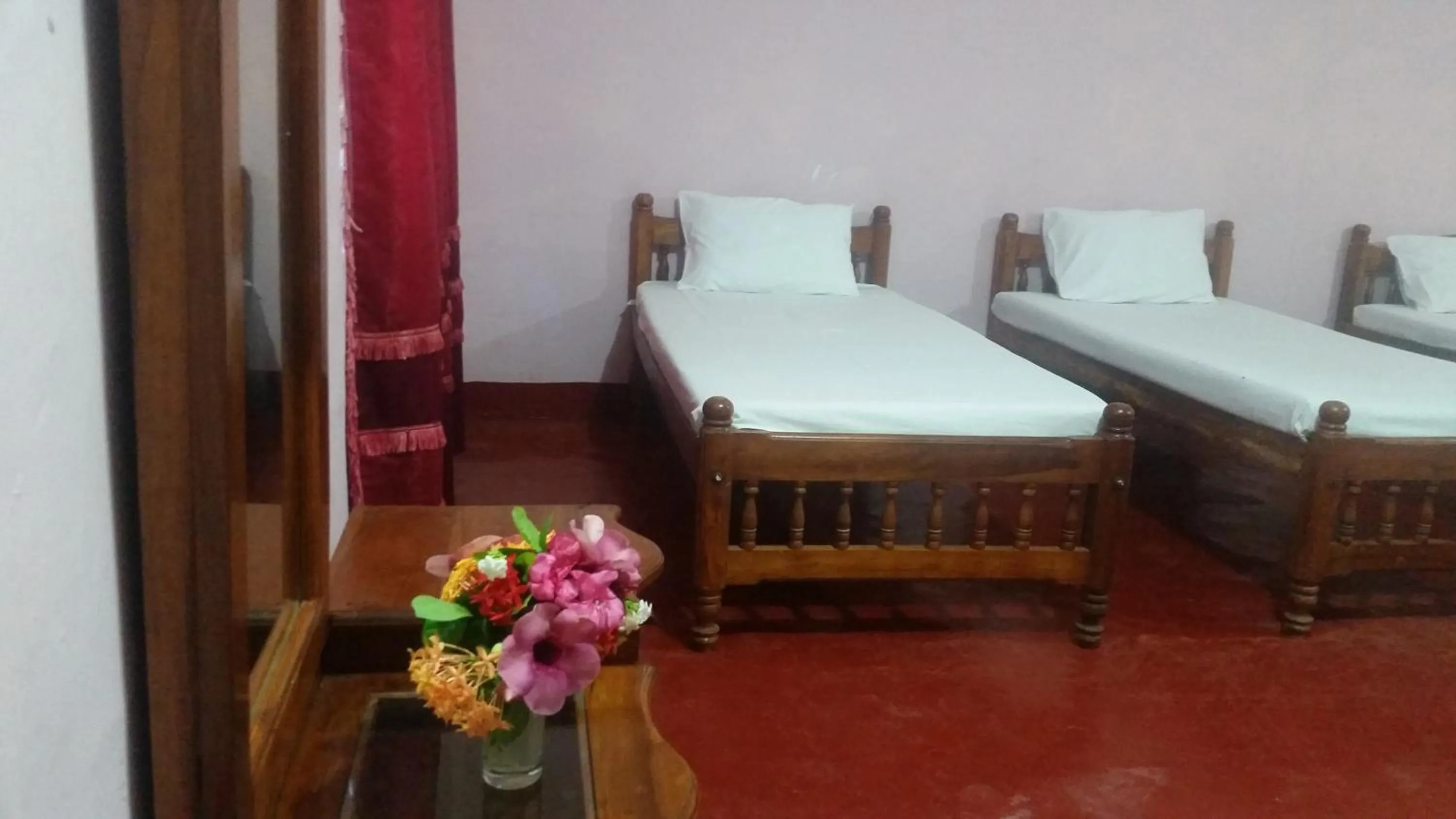 Photo of the whole room, Bed in Sea View Beach Hotel