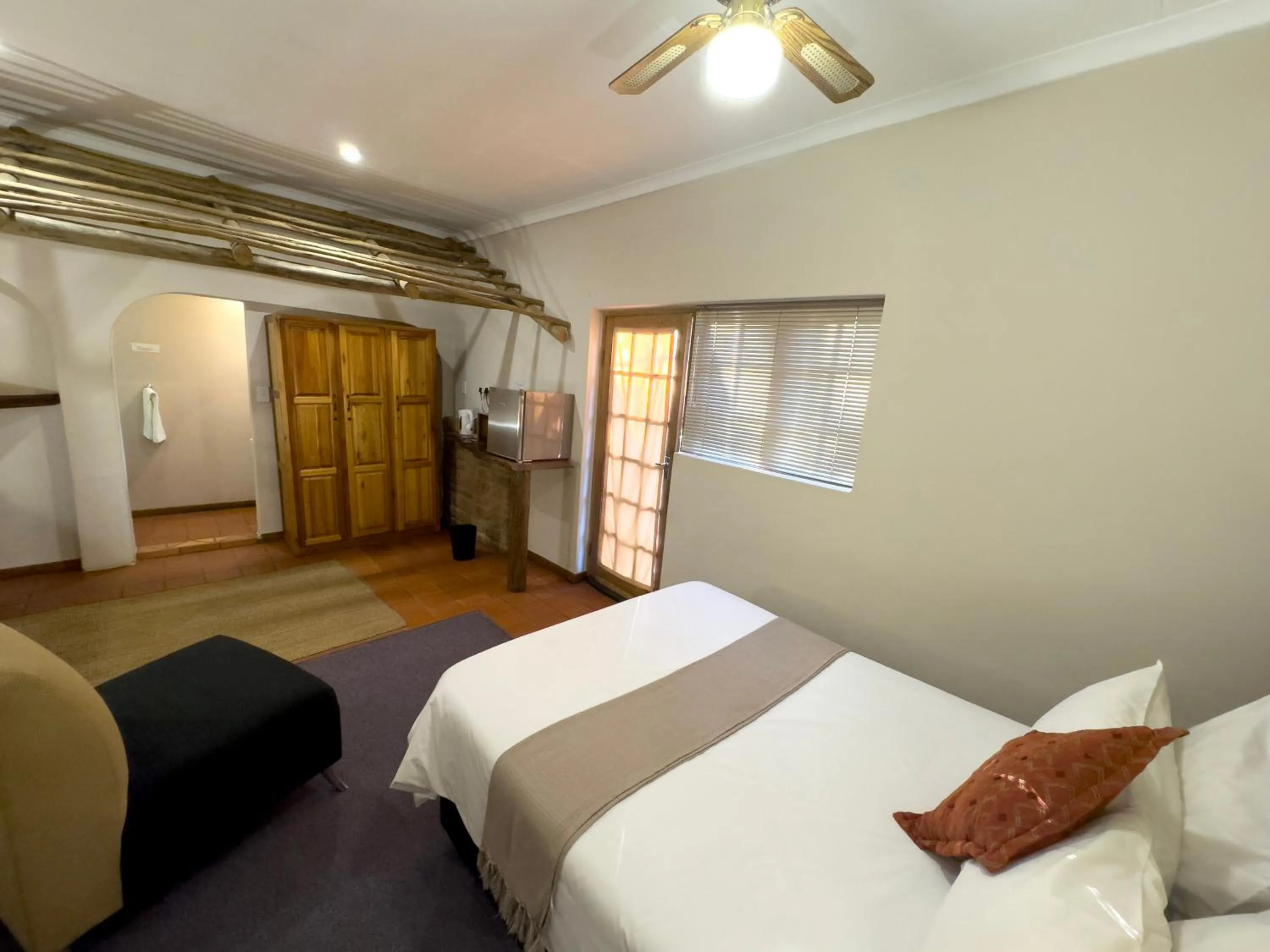 Bedroom, Bed in Centurion Guest House and Lodge