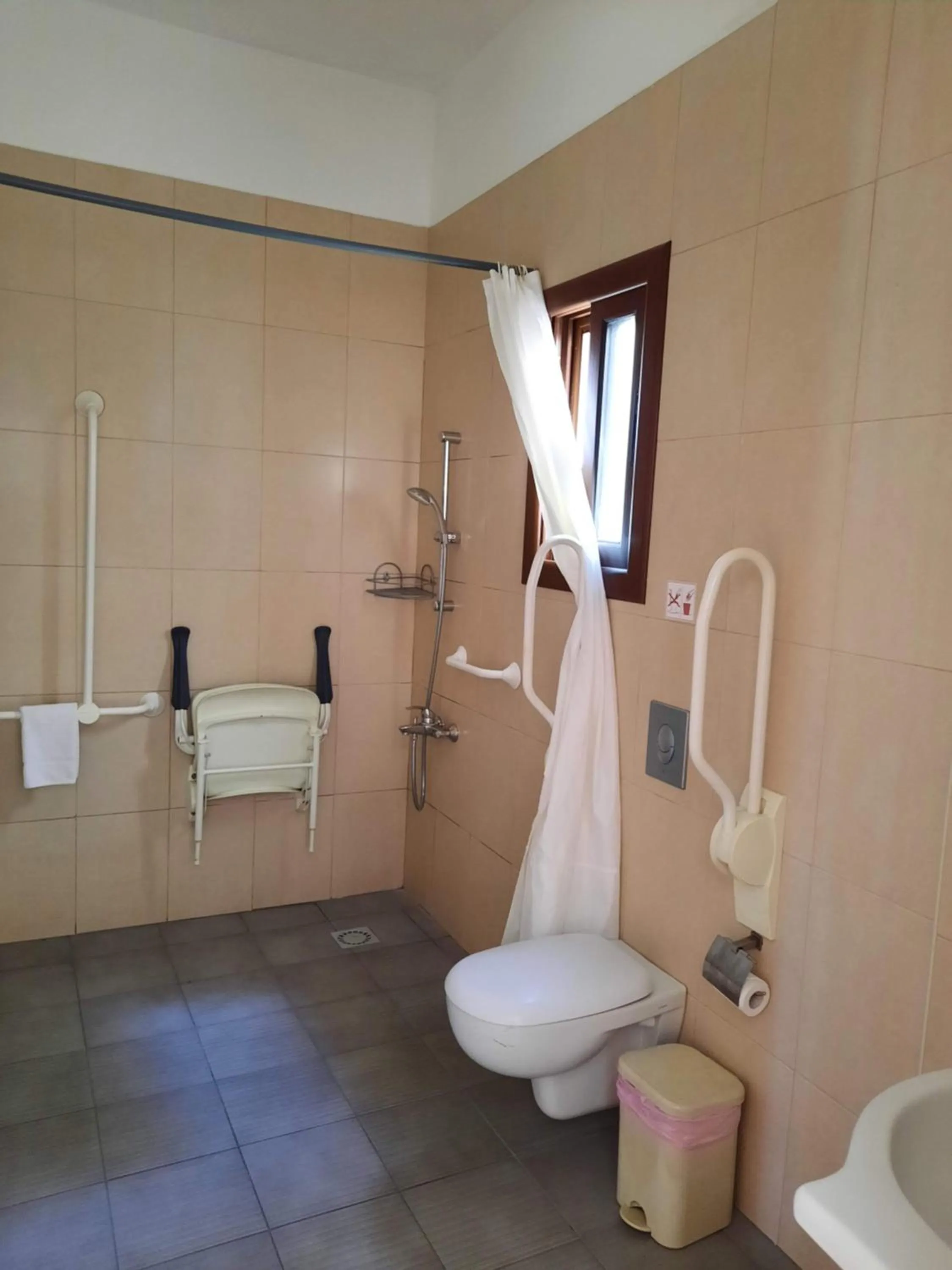 Shower in C & A Hotel Apartments