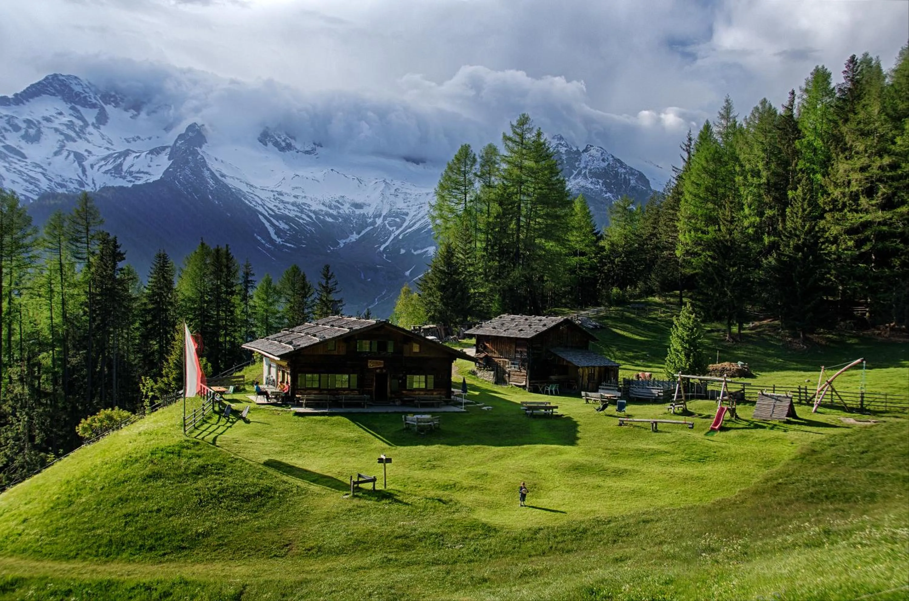 Hiking in XL Appartements Steinhaus