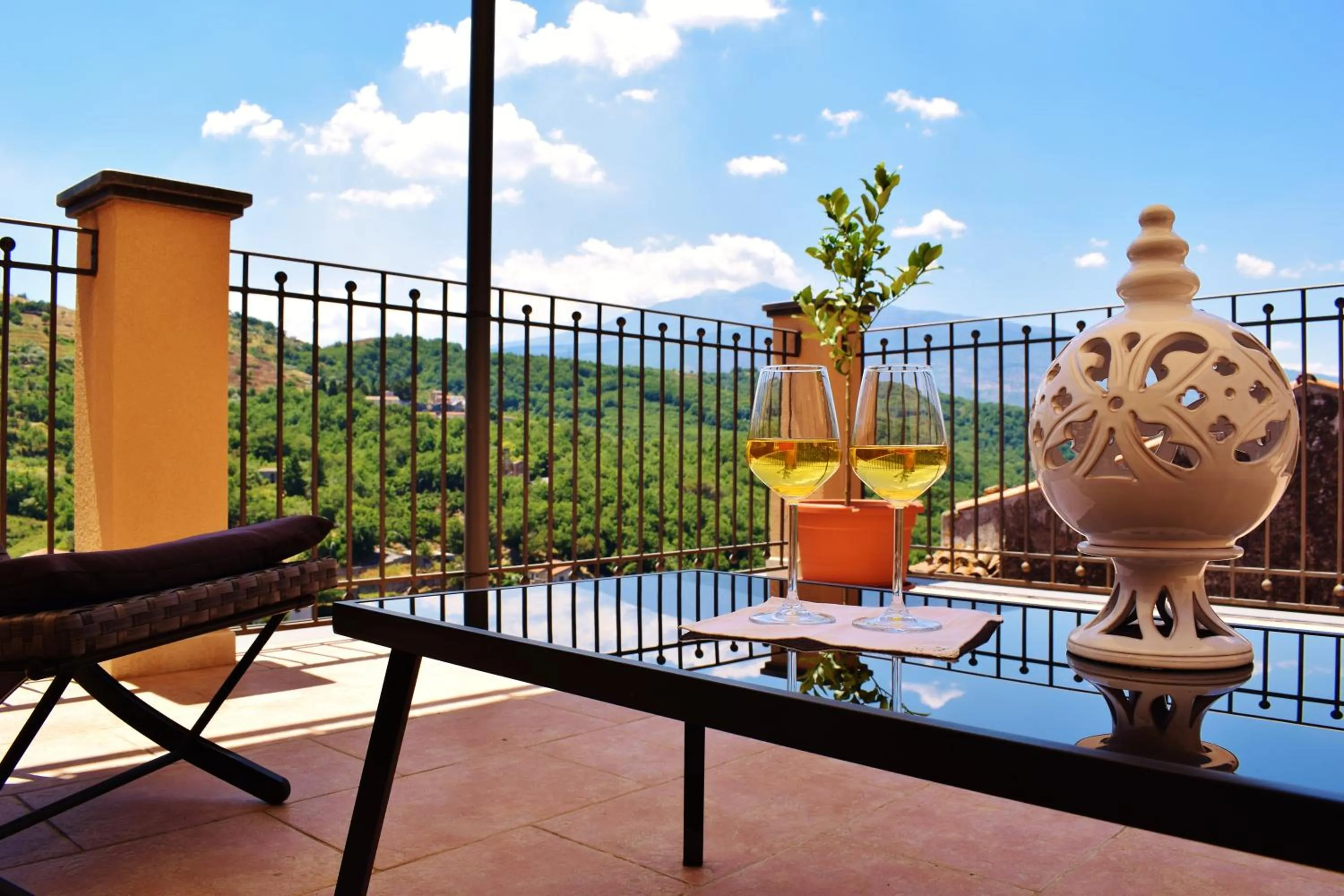 Cento Tari' Guest House