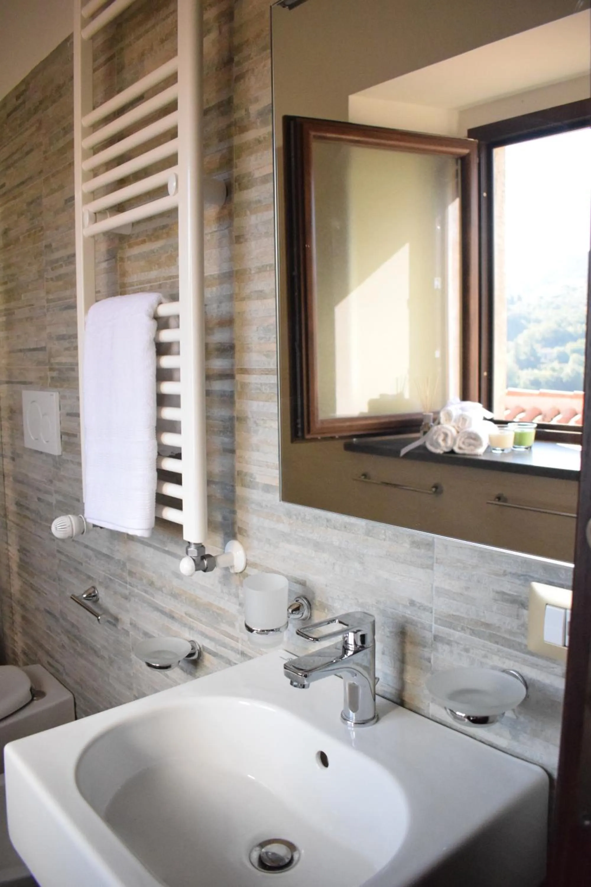 Cento Tari' Guest House