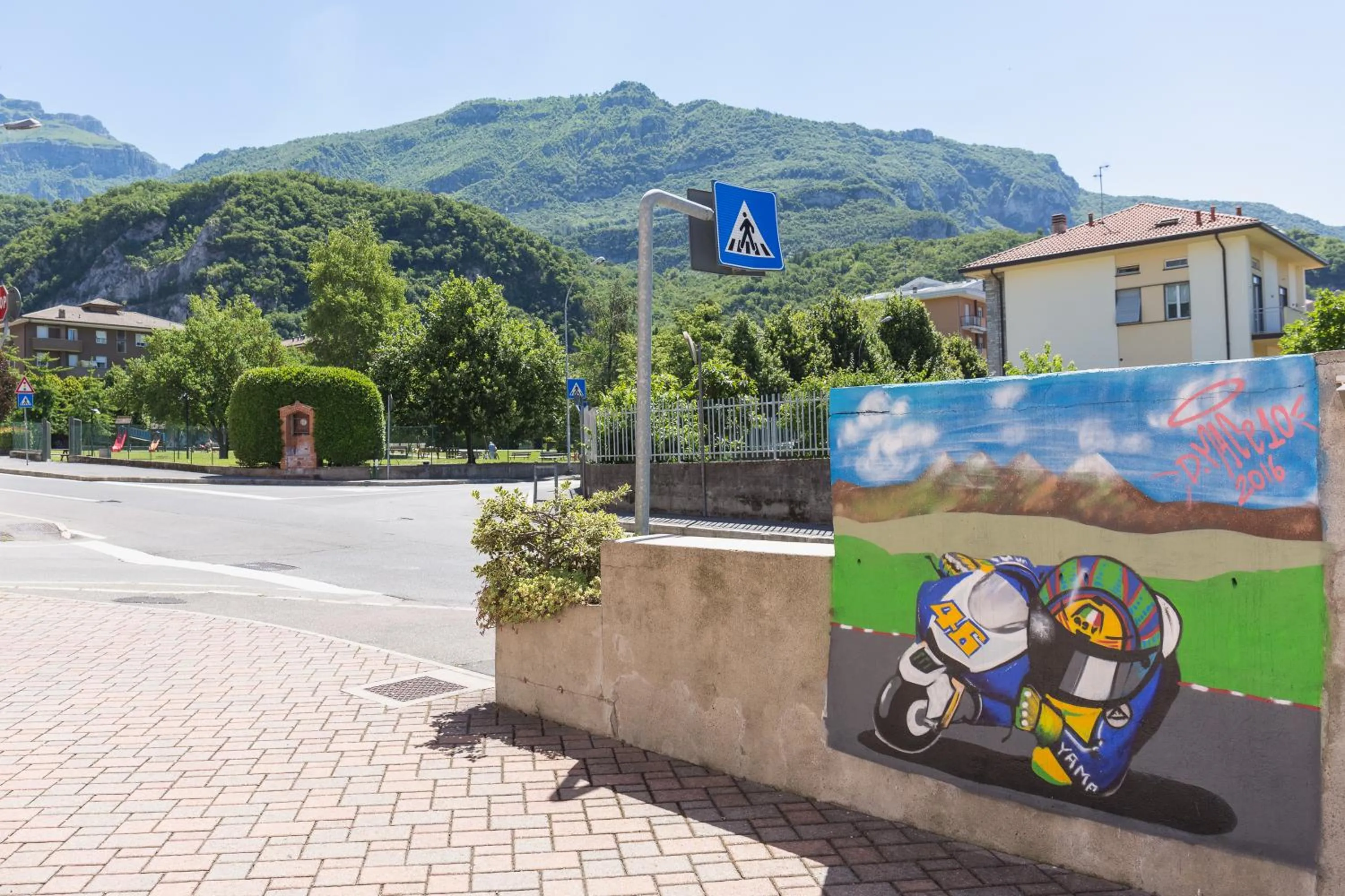 Property building in Affittacamere Polvara Trentuno