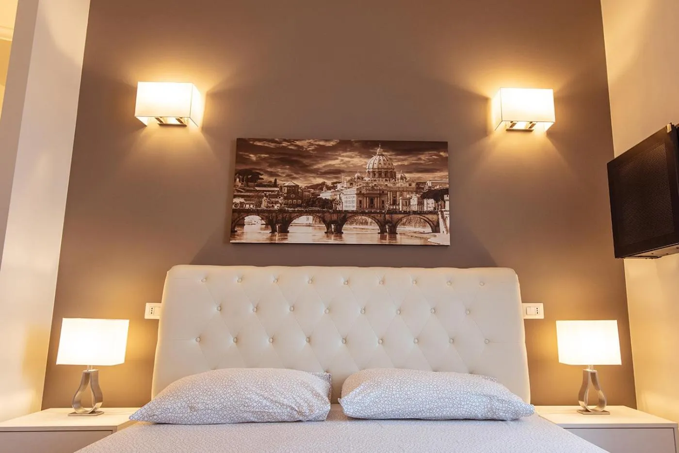 Bed in Central Vatican Rooms