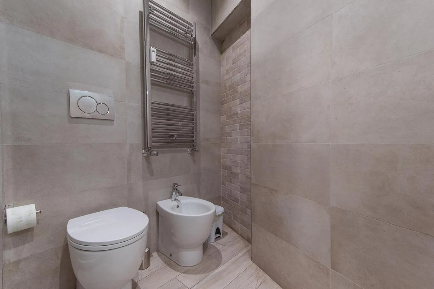 Toilet in Central Vatican Rooms