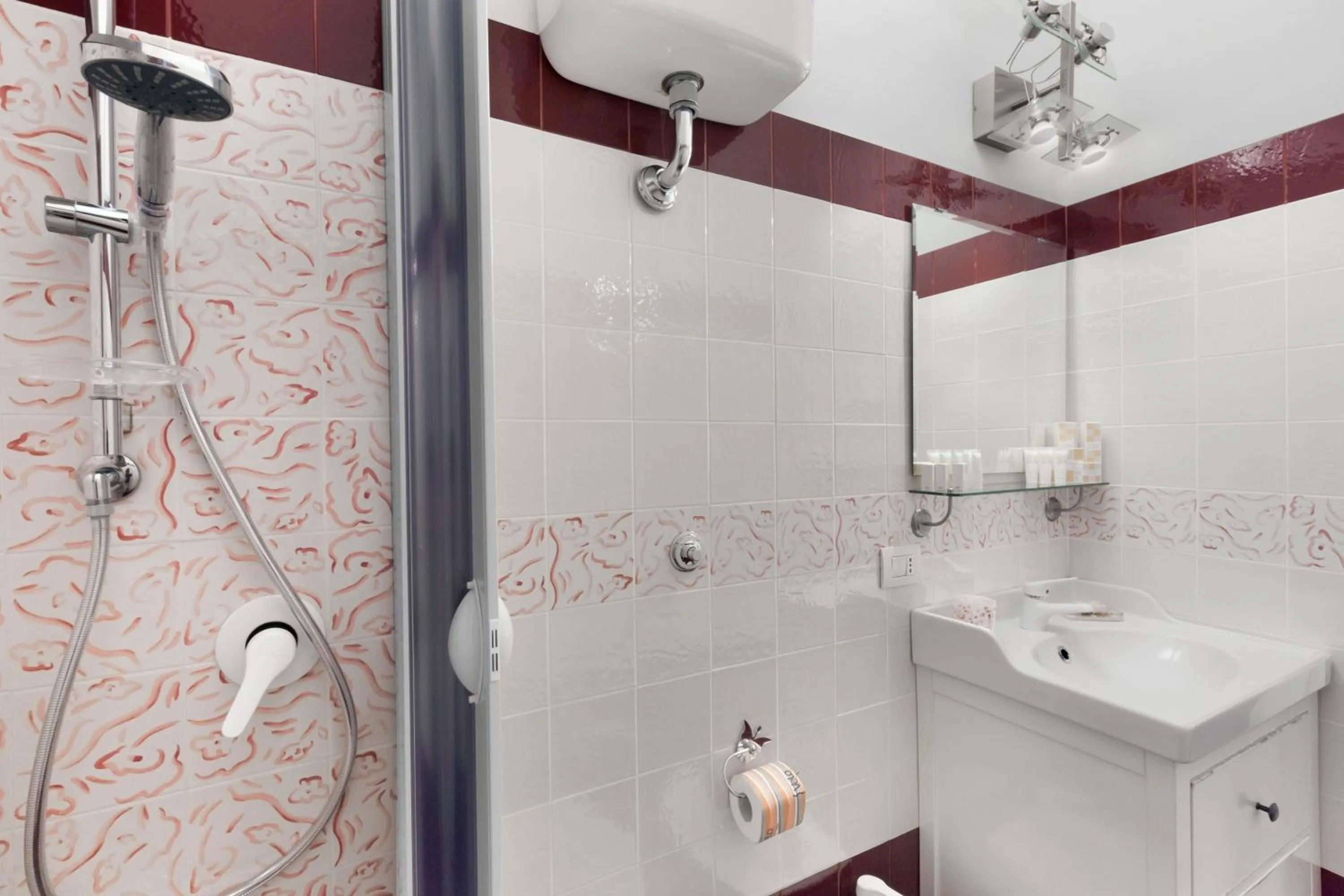 Shower in A Sorrento B&B