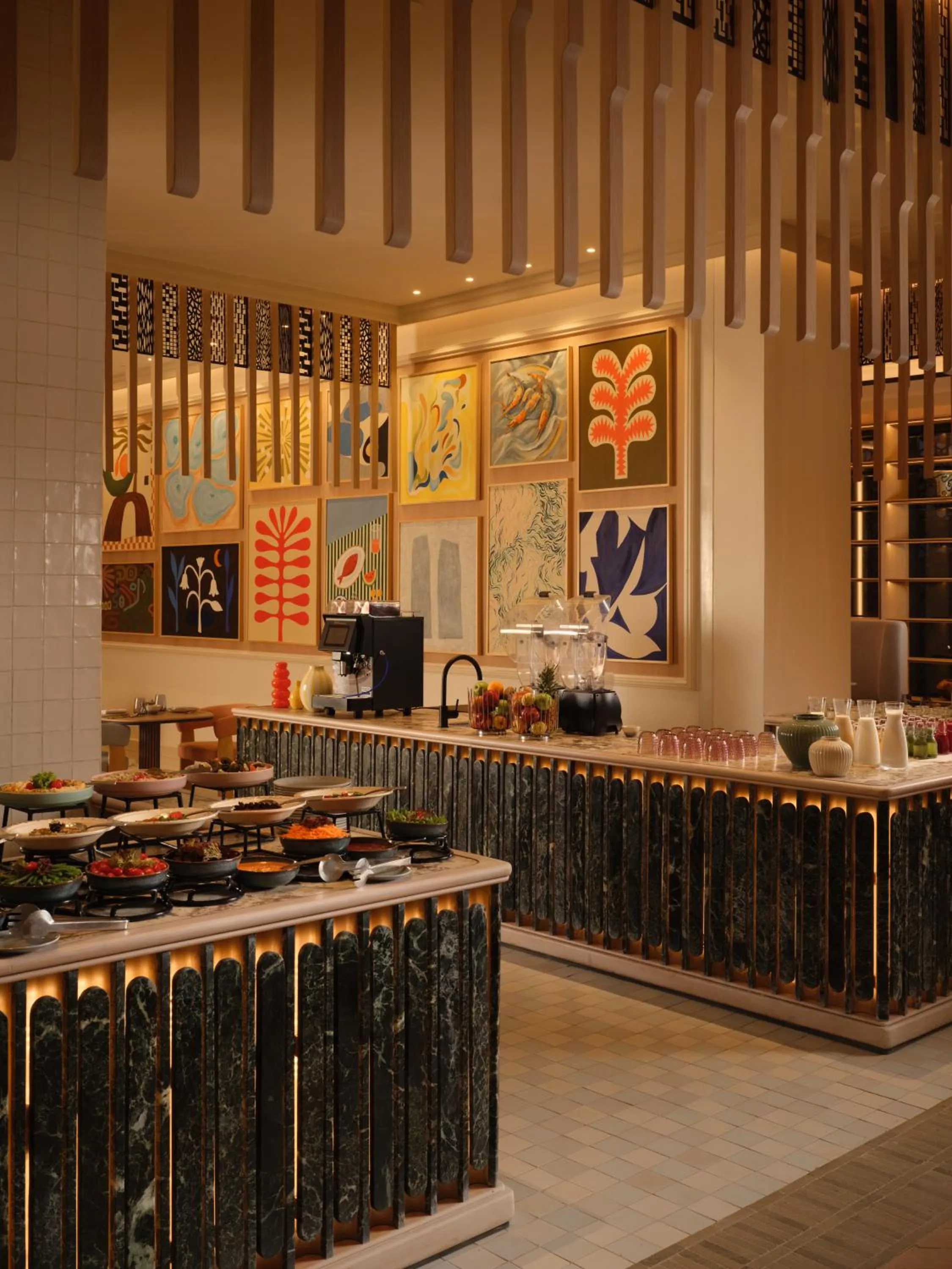 Restaurant/places to eat in The View Rabat