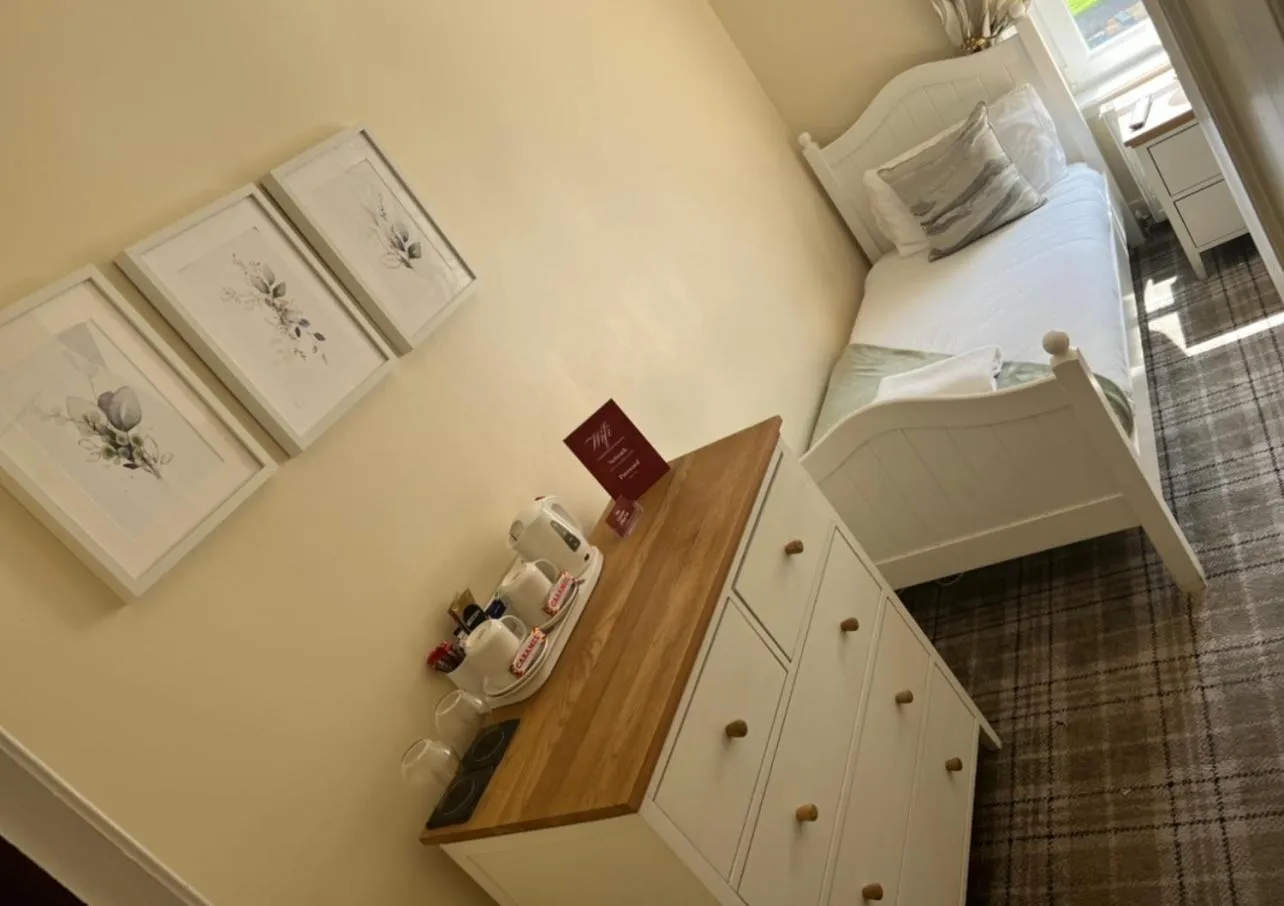 Bed in The Village Inn