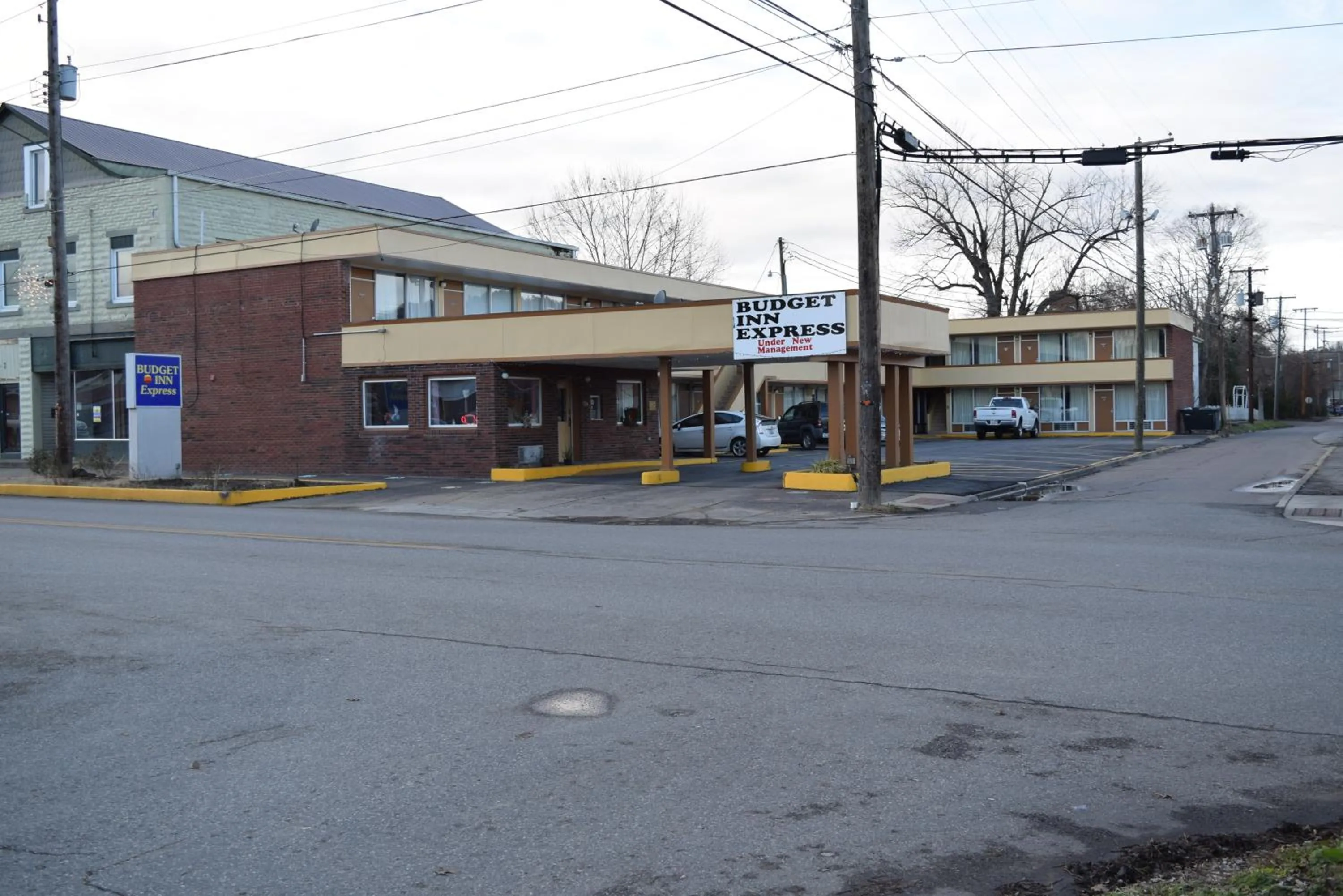 Facade/entrance in Budget Inn Express