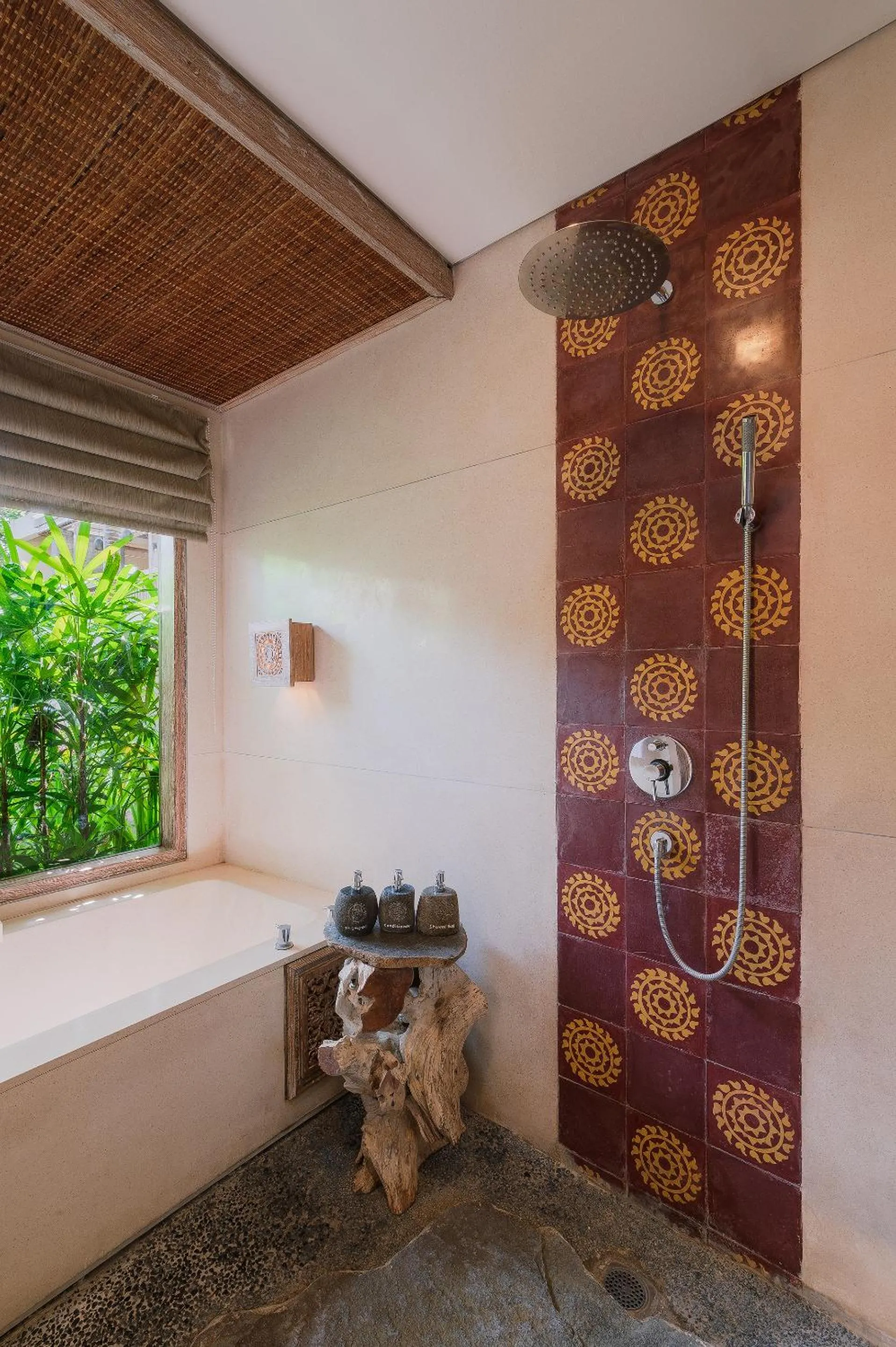 Shower in The Udaya Resorts and Spa