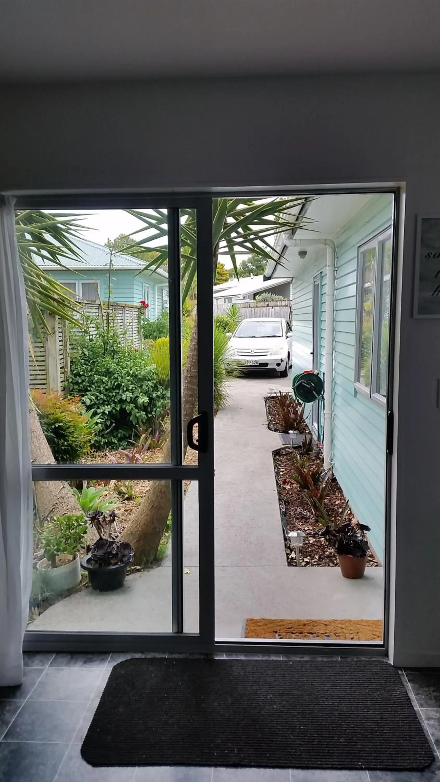 Facade/entrance in Alice House