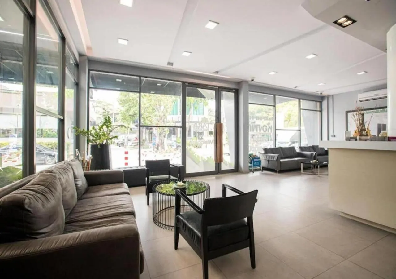 Lobby or reception in Tara Park Resotel