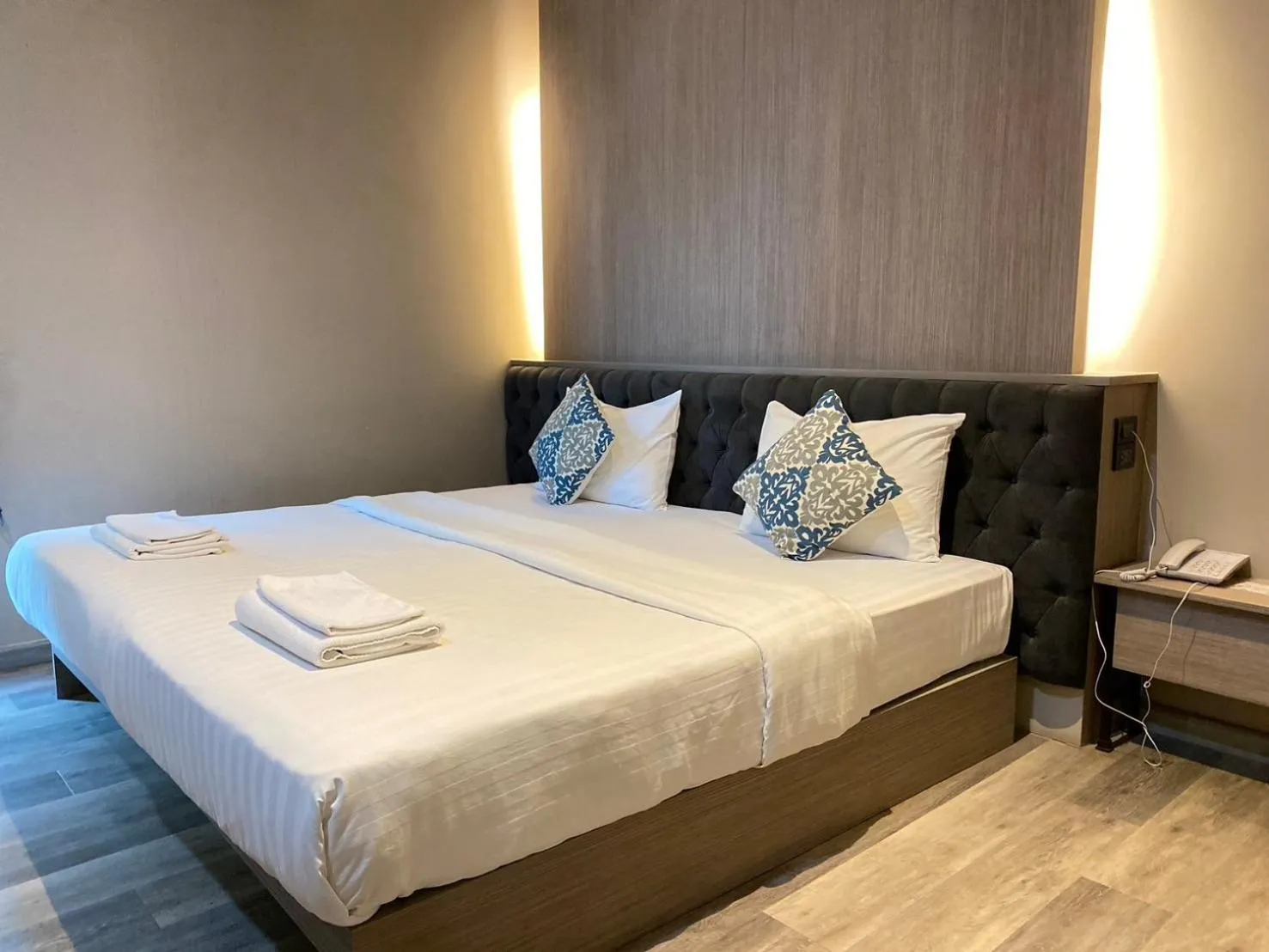 Bed in Tara Park Resotel