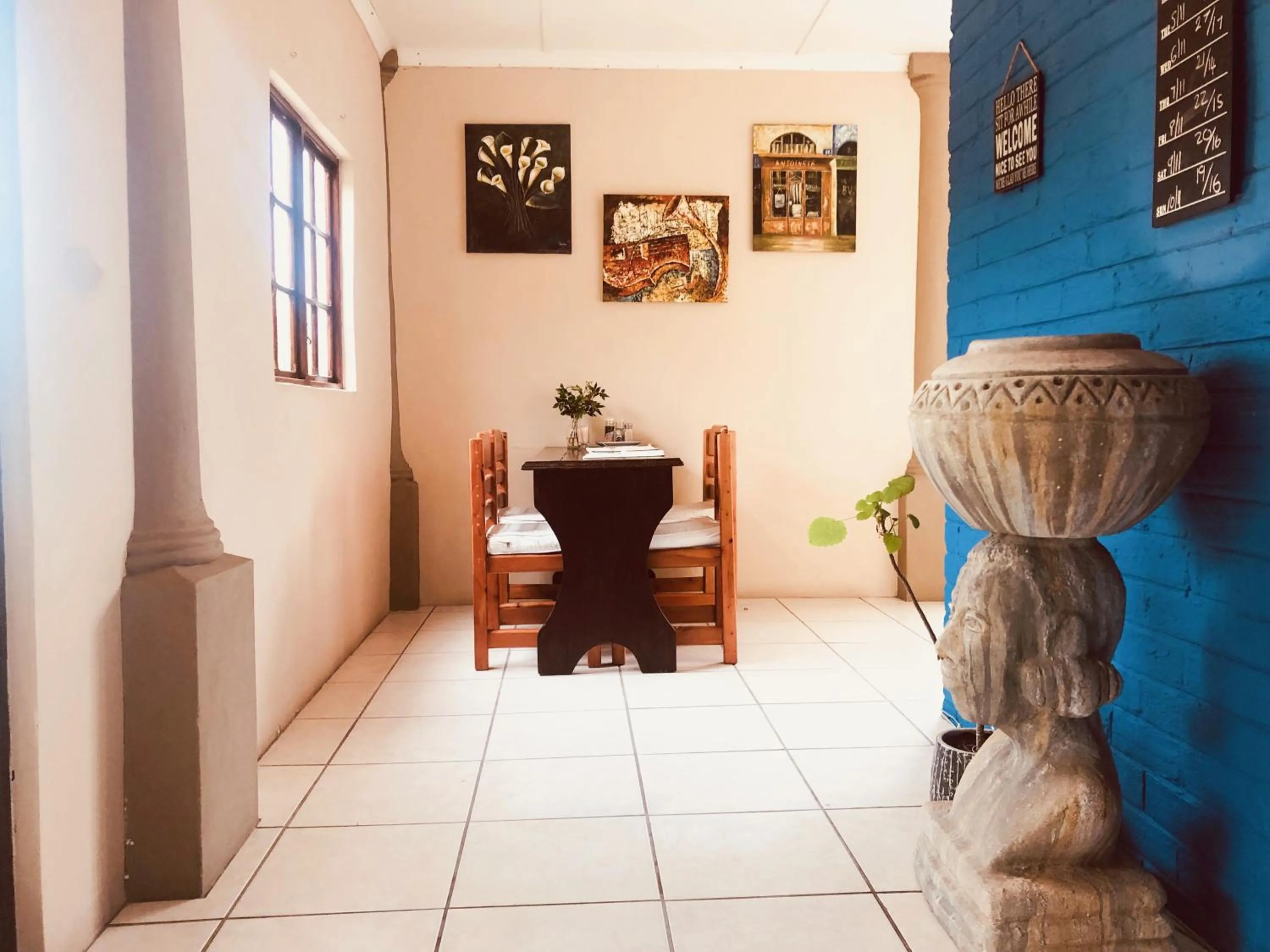 Dining area in Selborne Bed and Breakfast