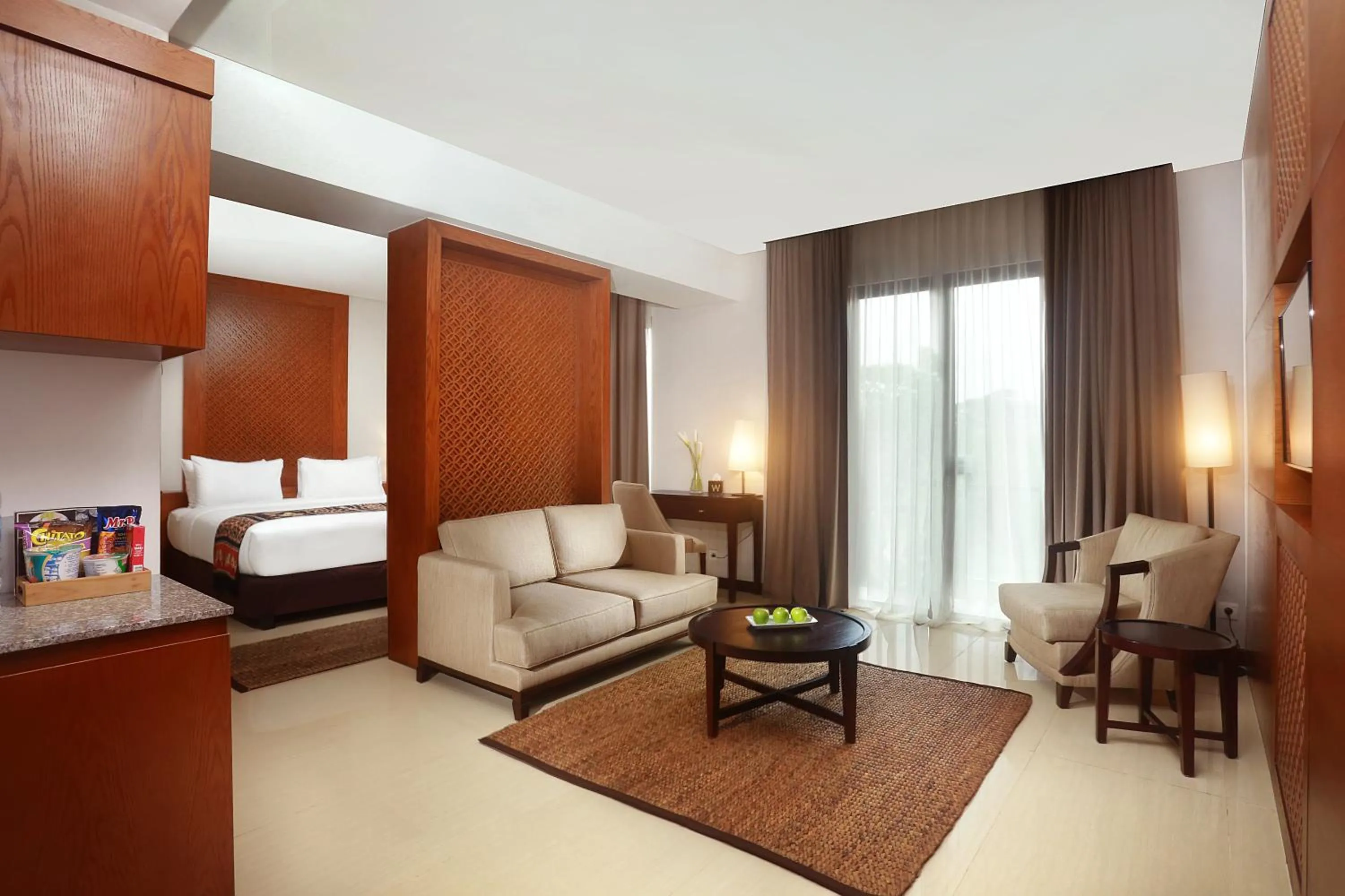 Living room, Bed in Wimarion Hotel Semarang