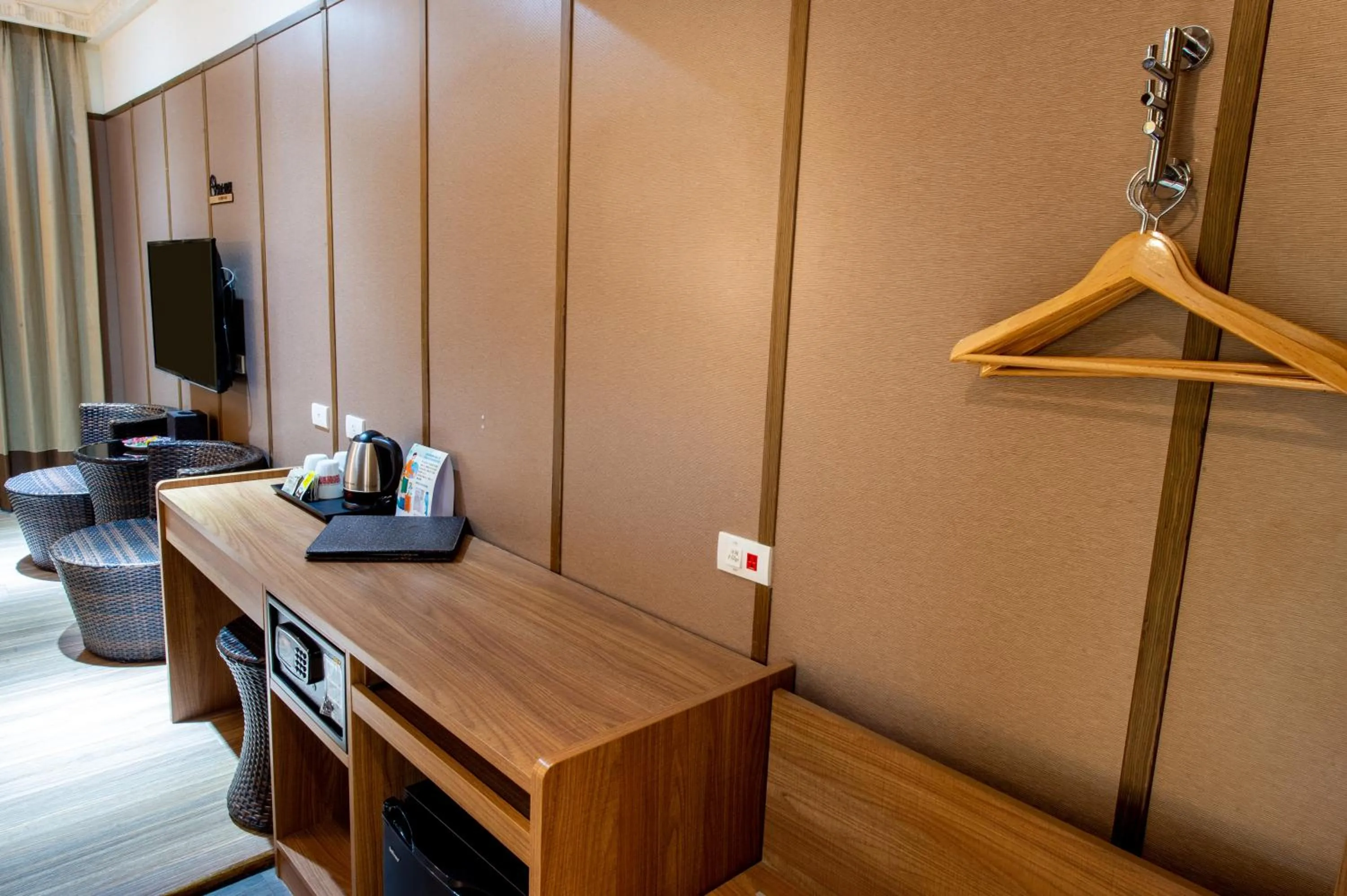 Area and facilities in Fantasy Palace