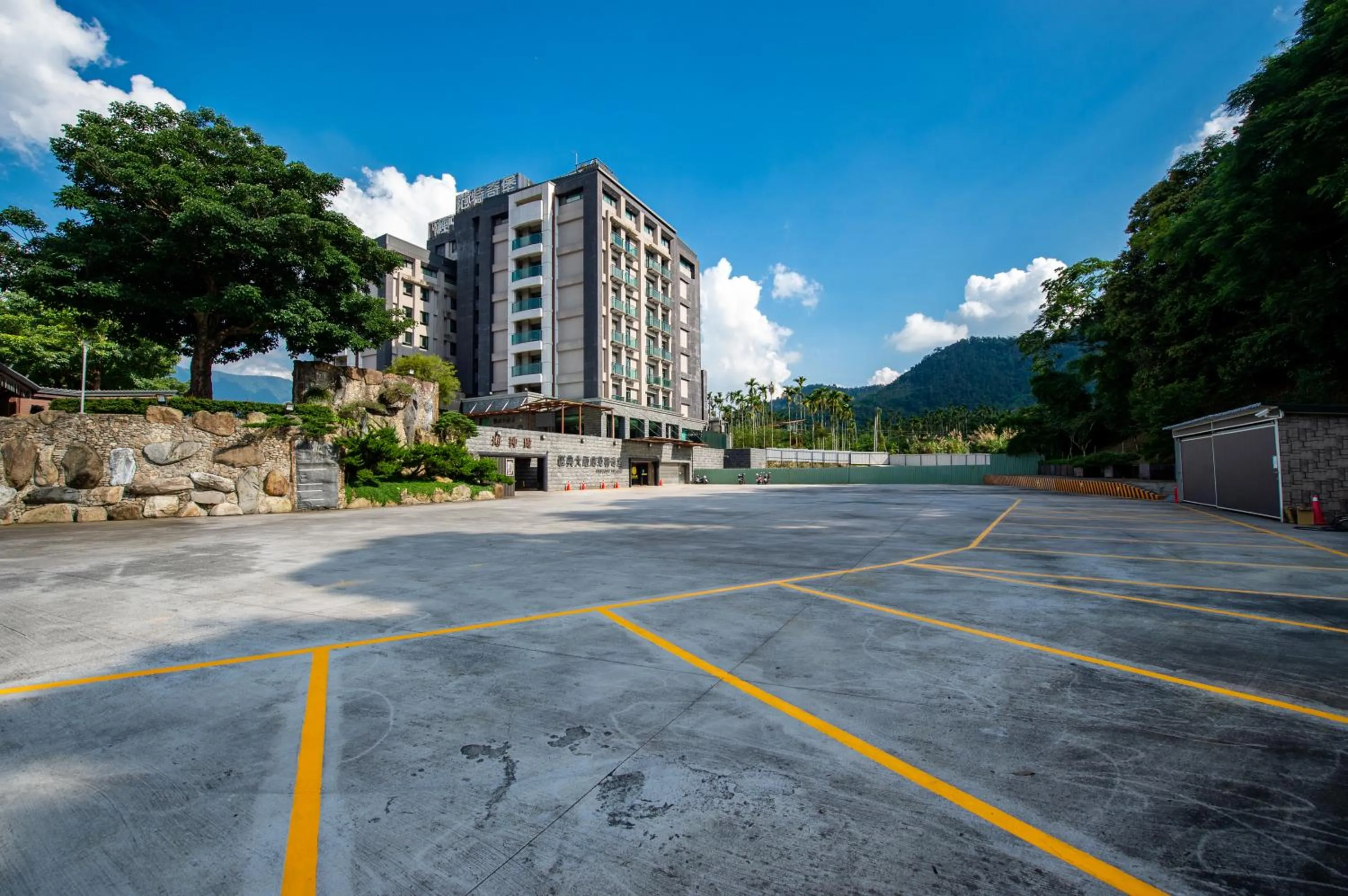 Property building in Fantasy Palace