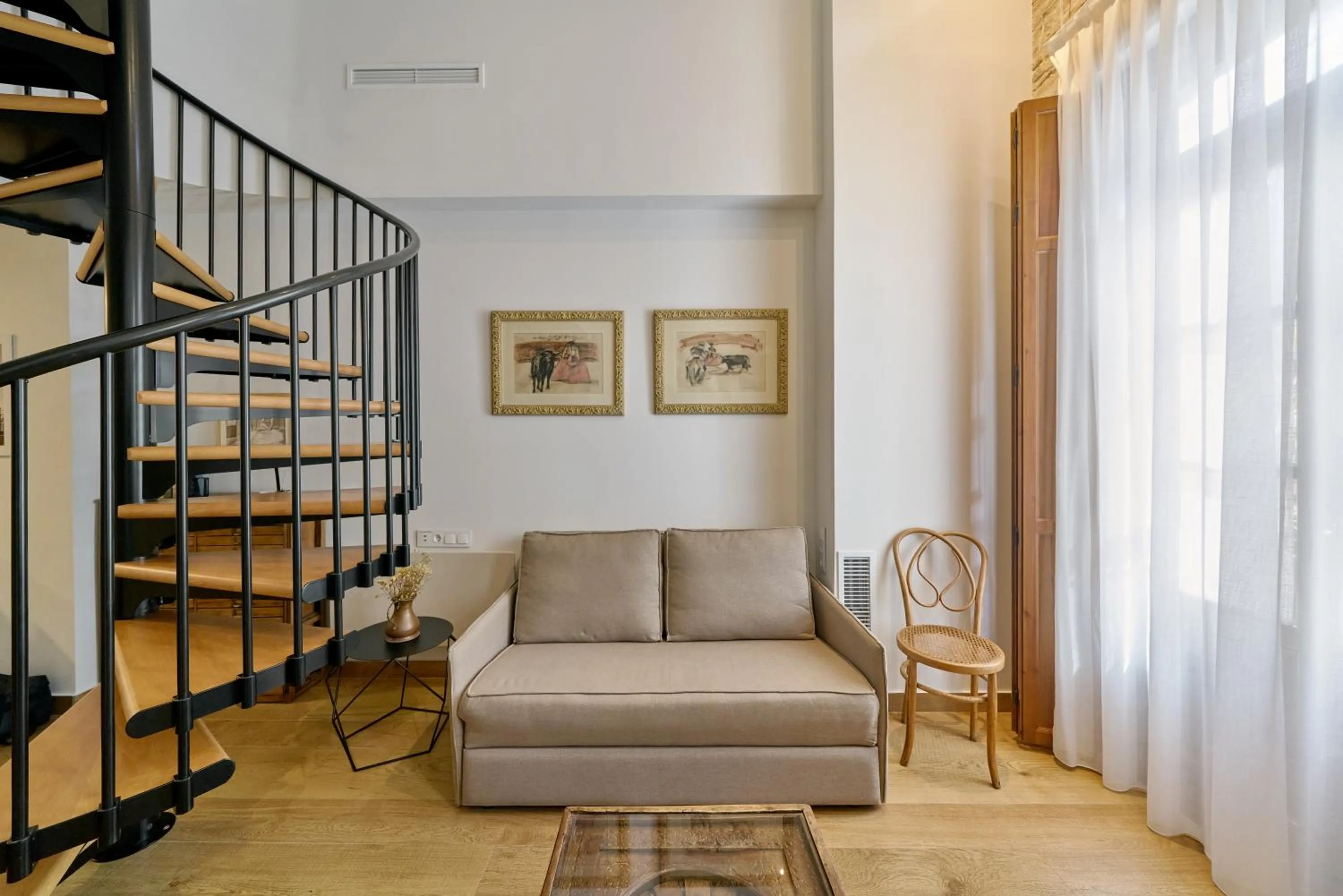 Living room in Barracart Apartments