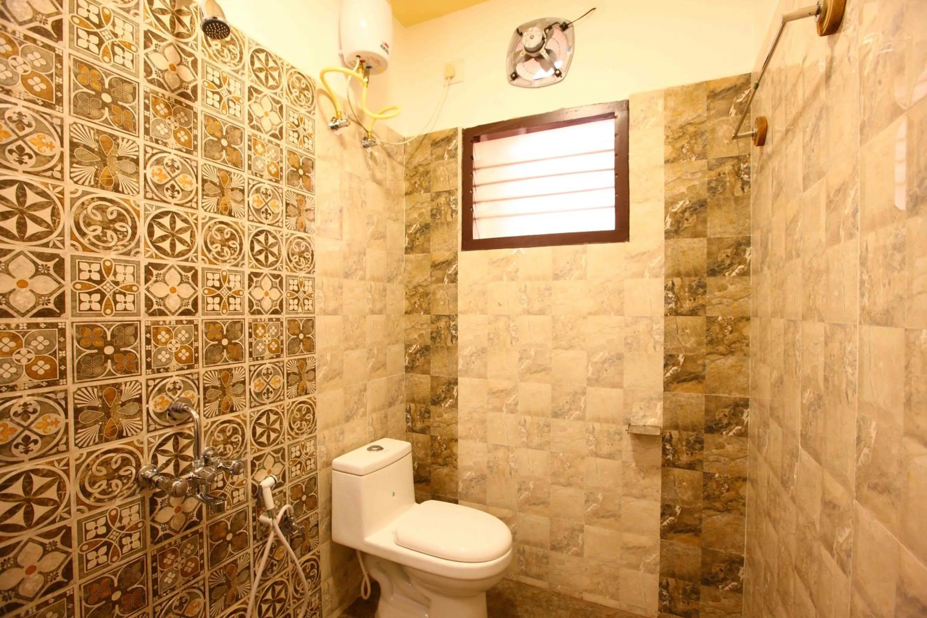 Shower in Sreedevi Residency