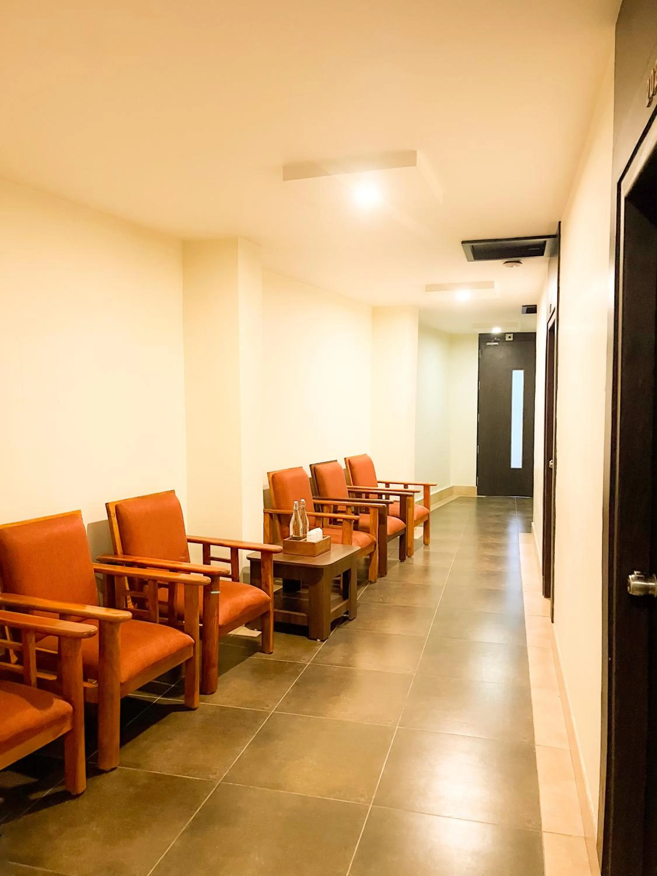 Communal lounge/ TV room in Shree Residency