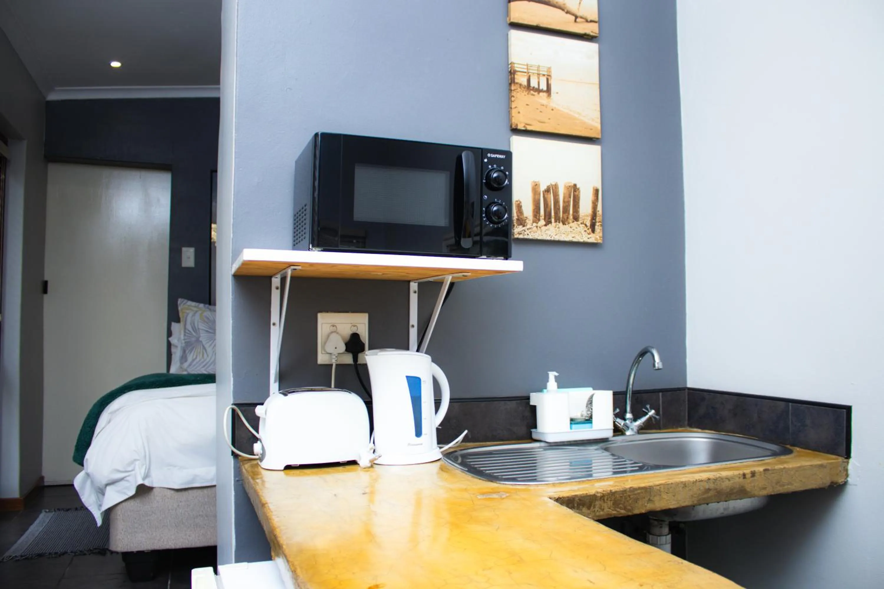 Kitchen or kitchenette in Beechwood B&B